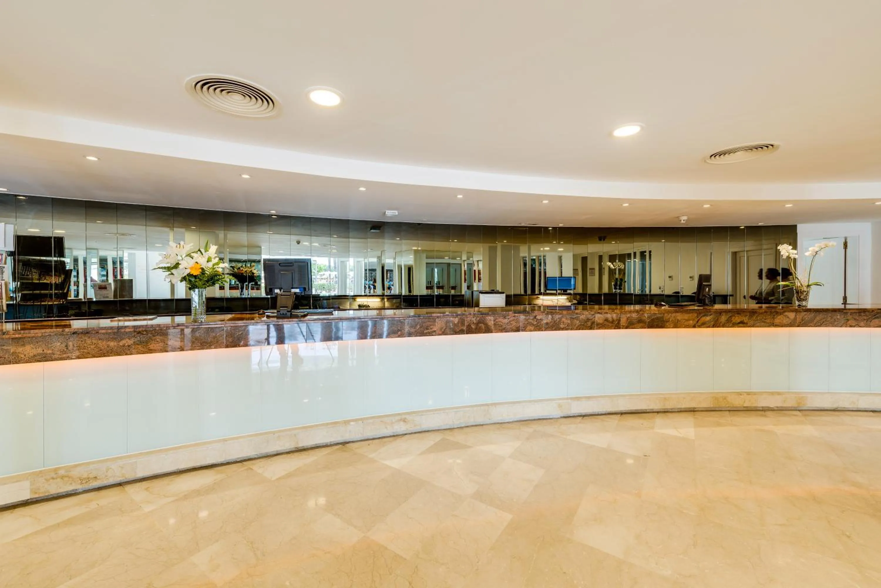 Lobby or reception in Bellevue Lagomonte