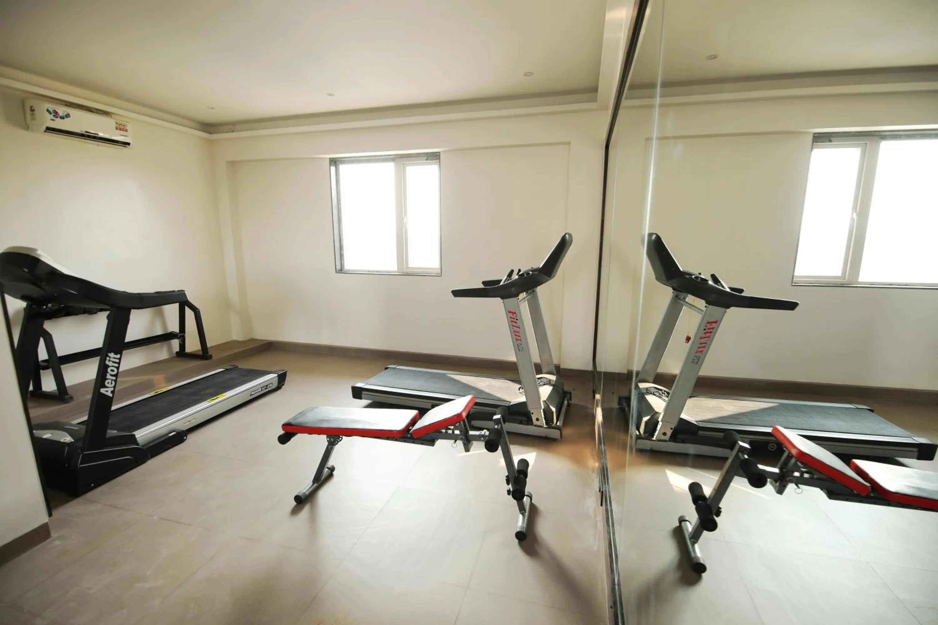 Fitness centre/facilities in Enrise by Sayaji Rewa