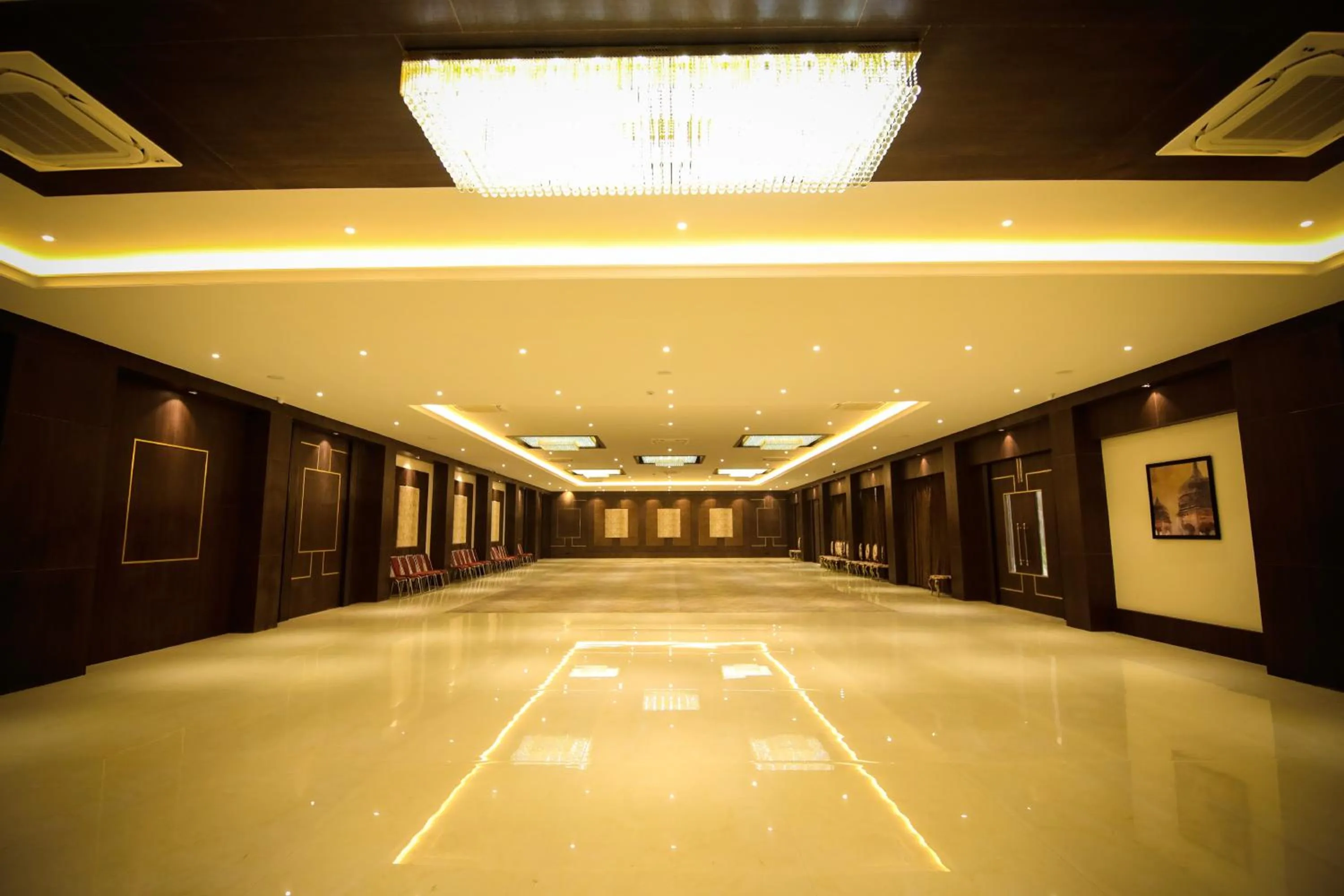 Banquet/Function facilities in Enrise by Sayaji Rewa