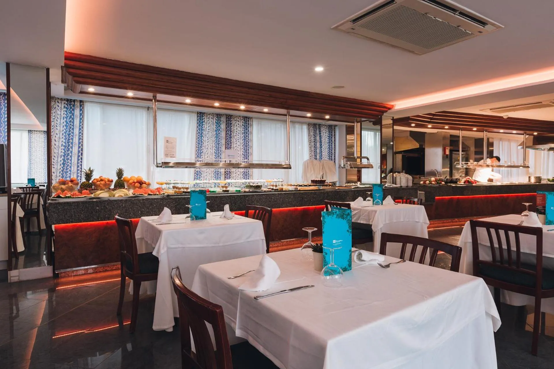 Restaurant/places to eat in O7 Vistanova