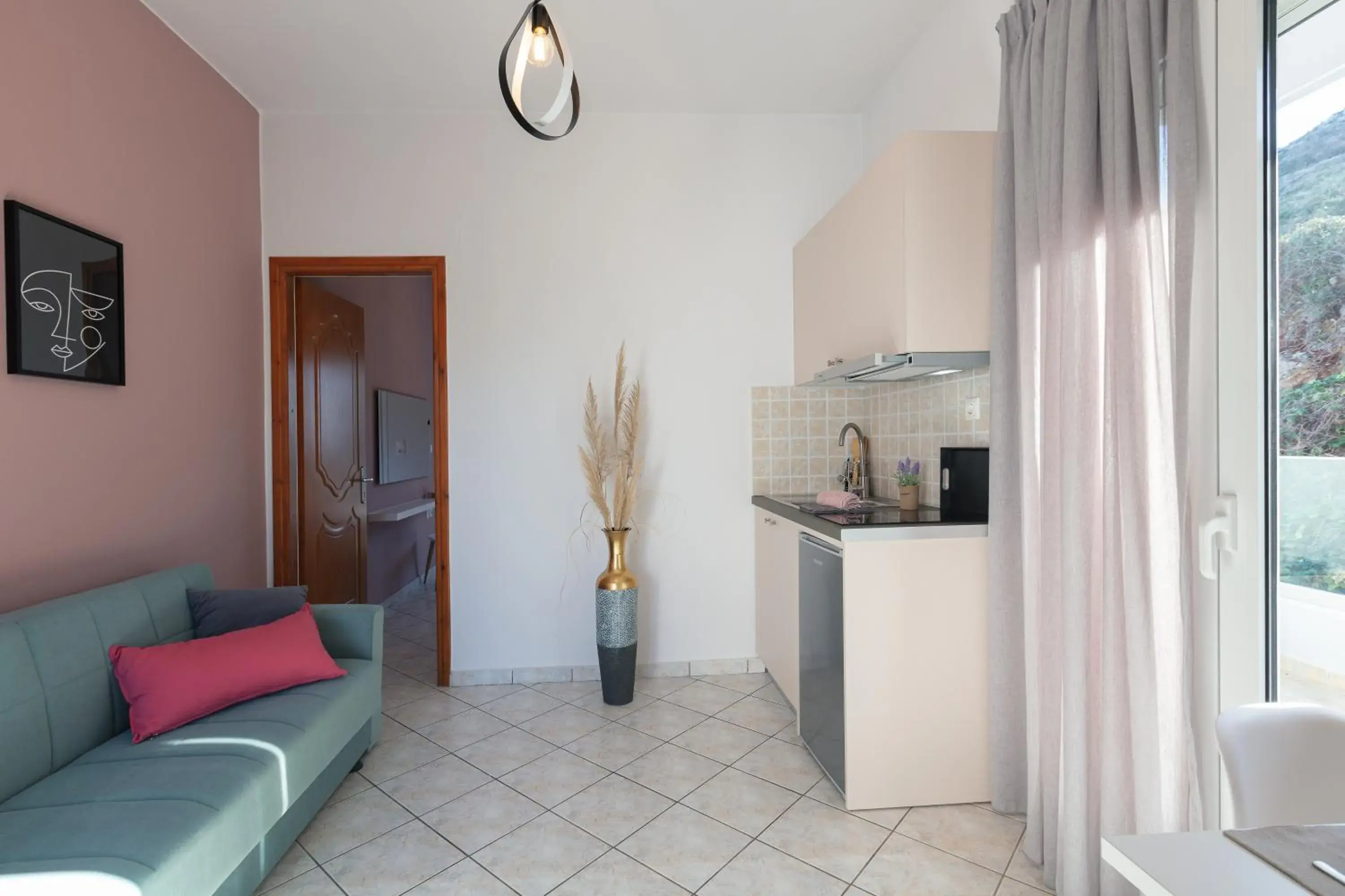 One Bedroom Apartment with Side Sea View in Pietra Di Mare One Bedroom Apartment with Side Sea View in Pietra Di Mare