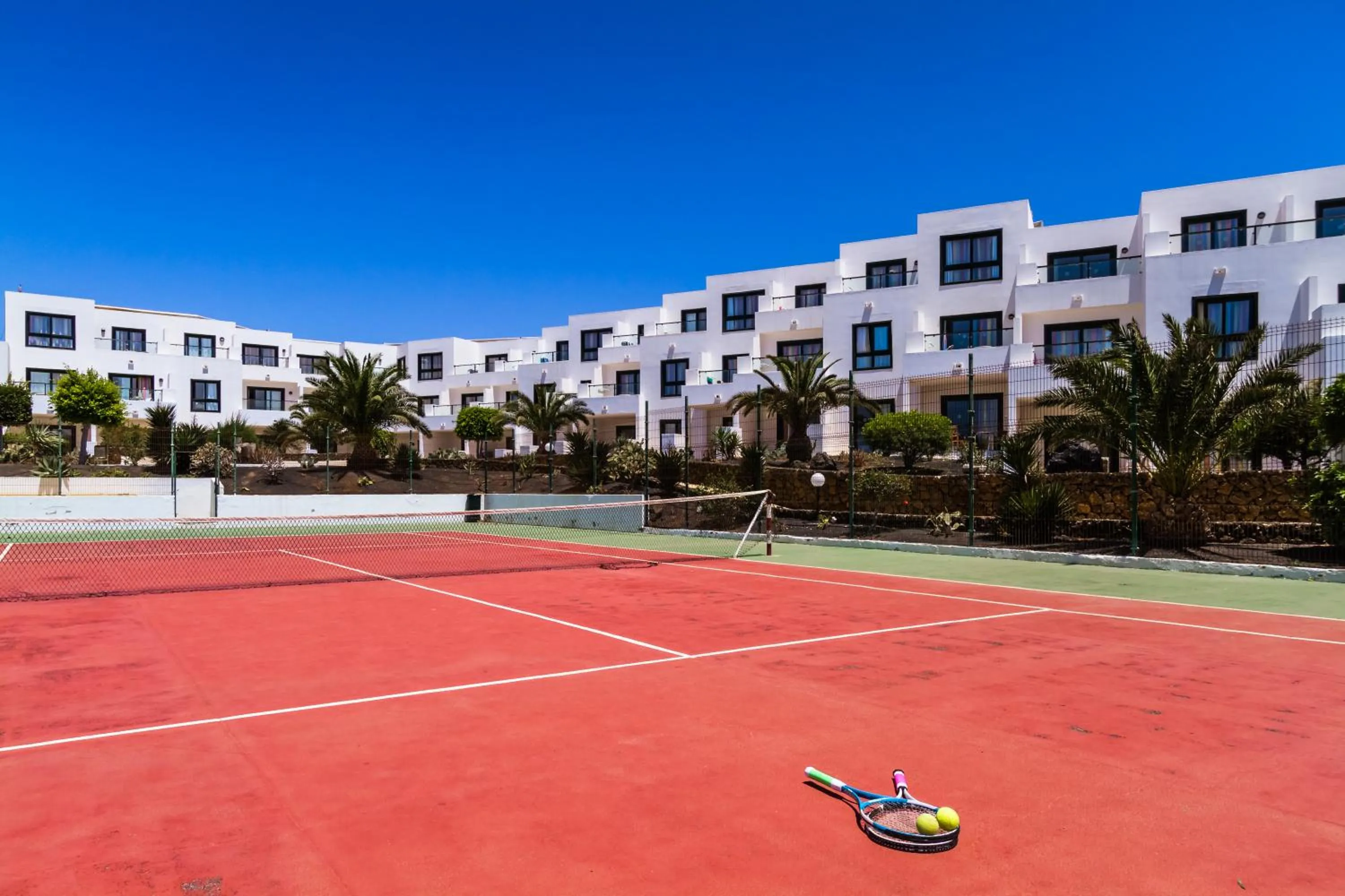 Tennis court in BlueBay Lanzarote
