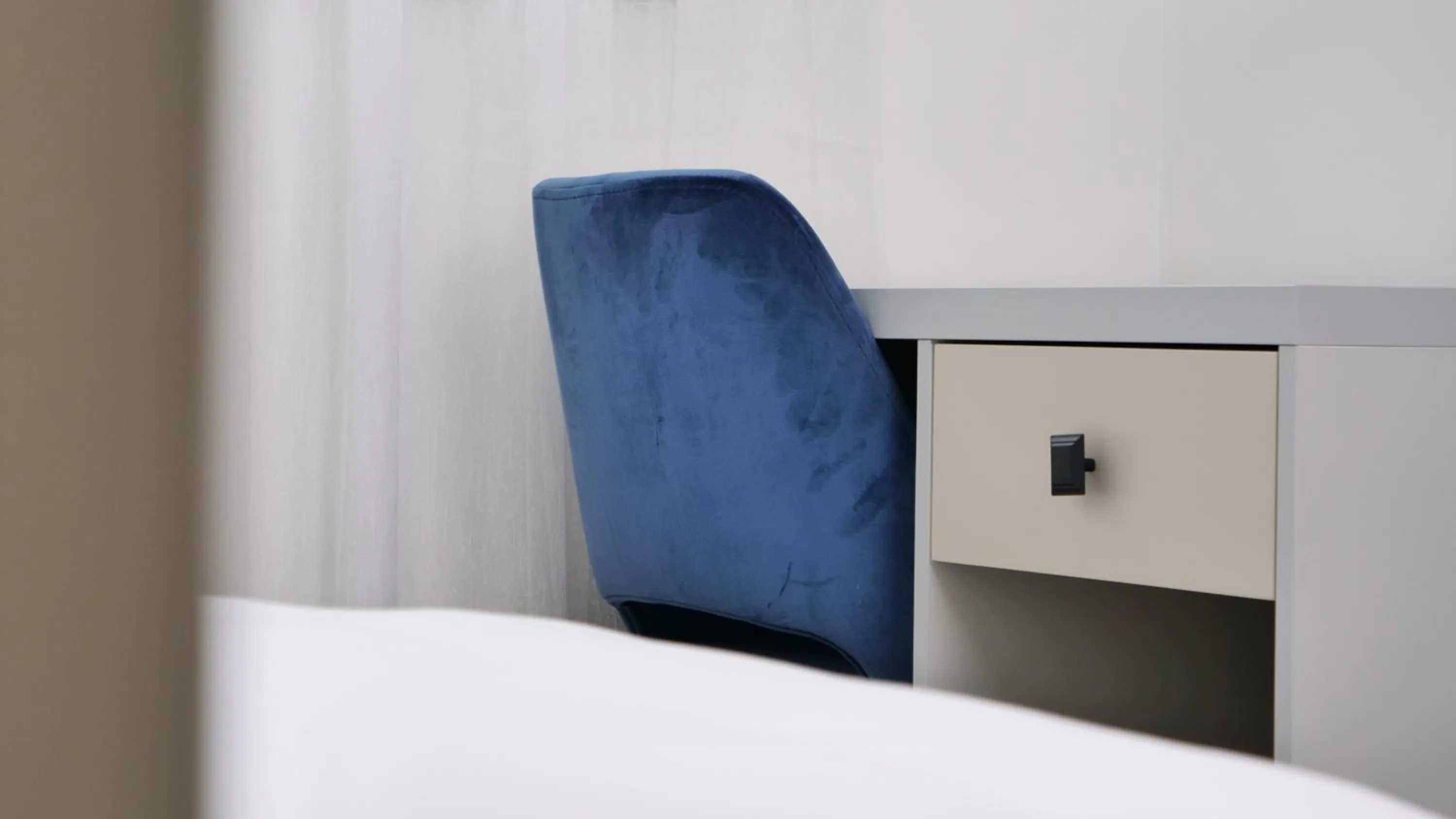 TV and multimedia in Evsenn Hotel