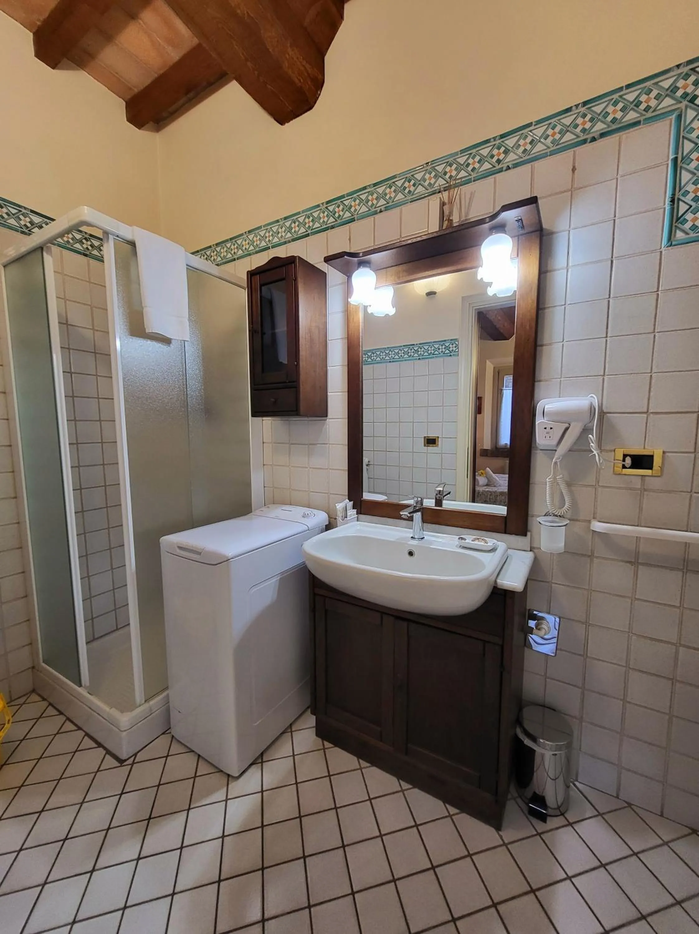 Shower in Residence Antico Borgo