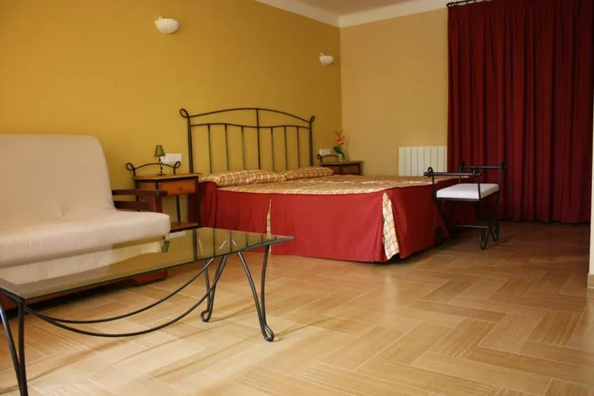 Bedroom, Bed in Hotel Rural Puerto Mágina