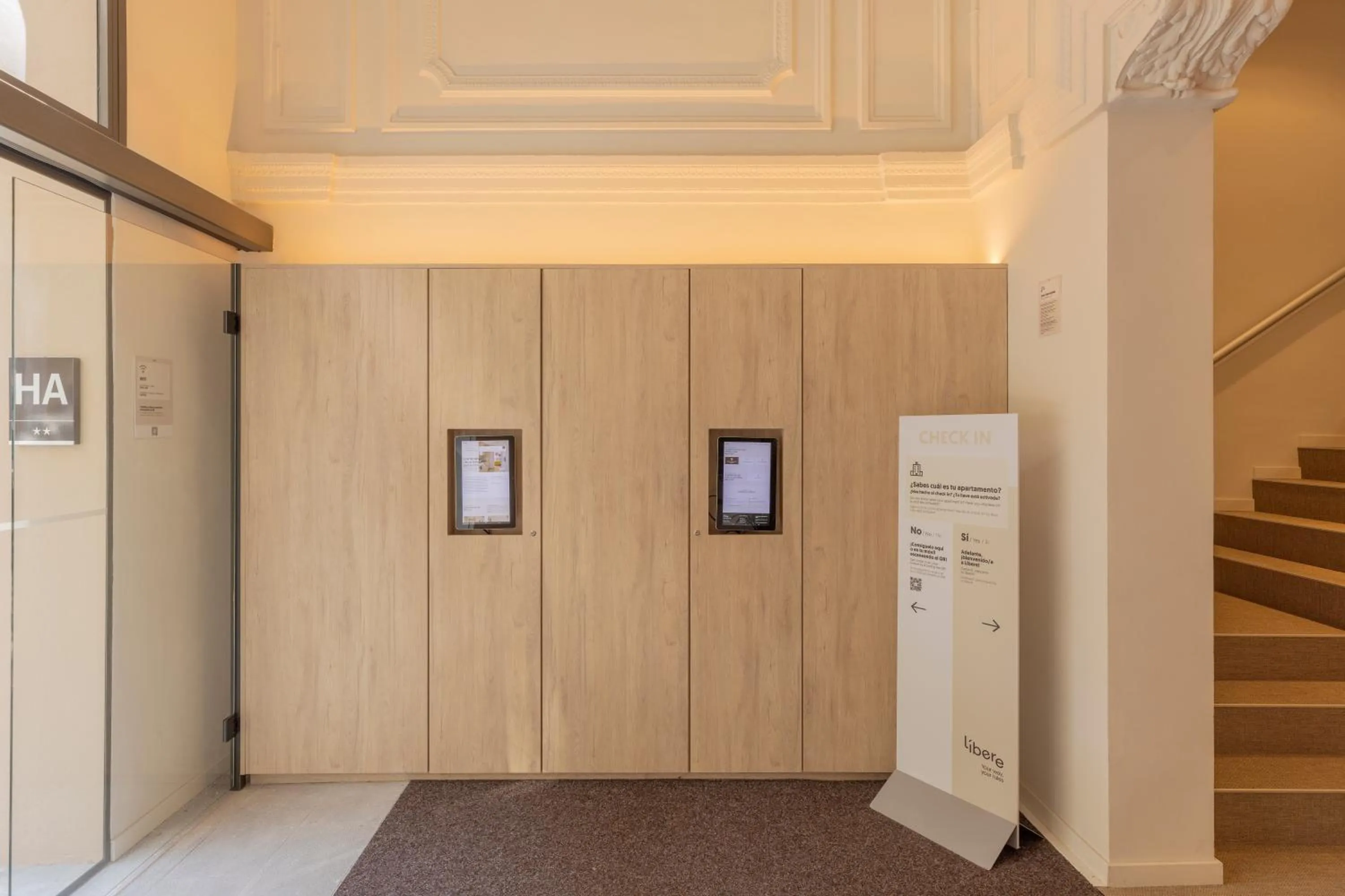 Lobby or reception in Líbere Barcelona Sant Antoni