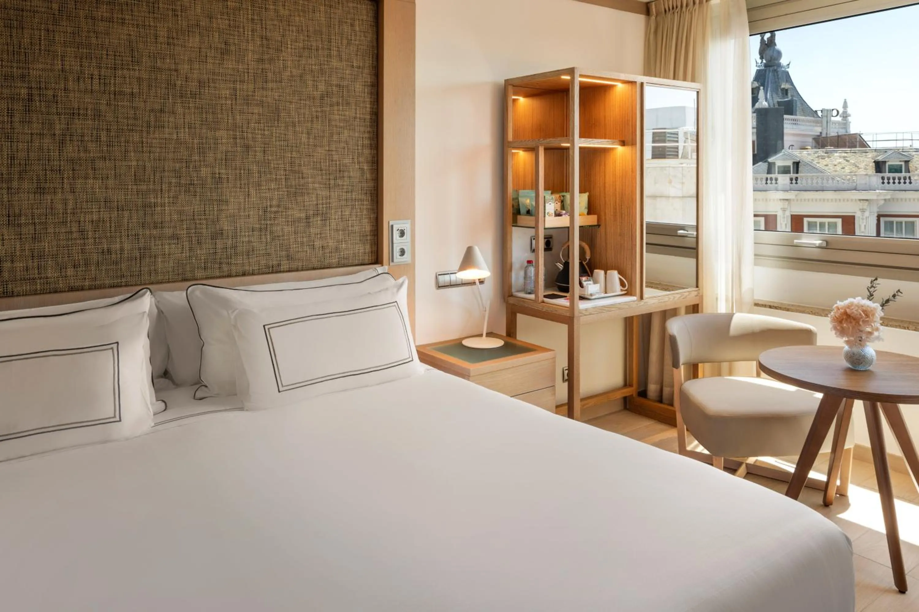 Bed in Melia Madrid Princesa