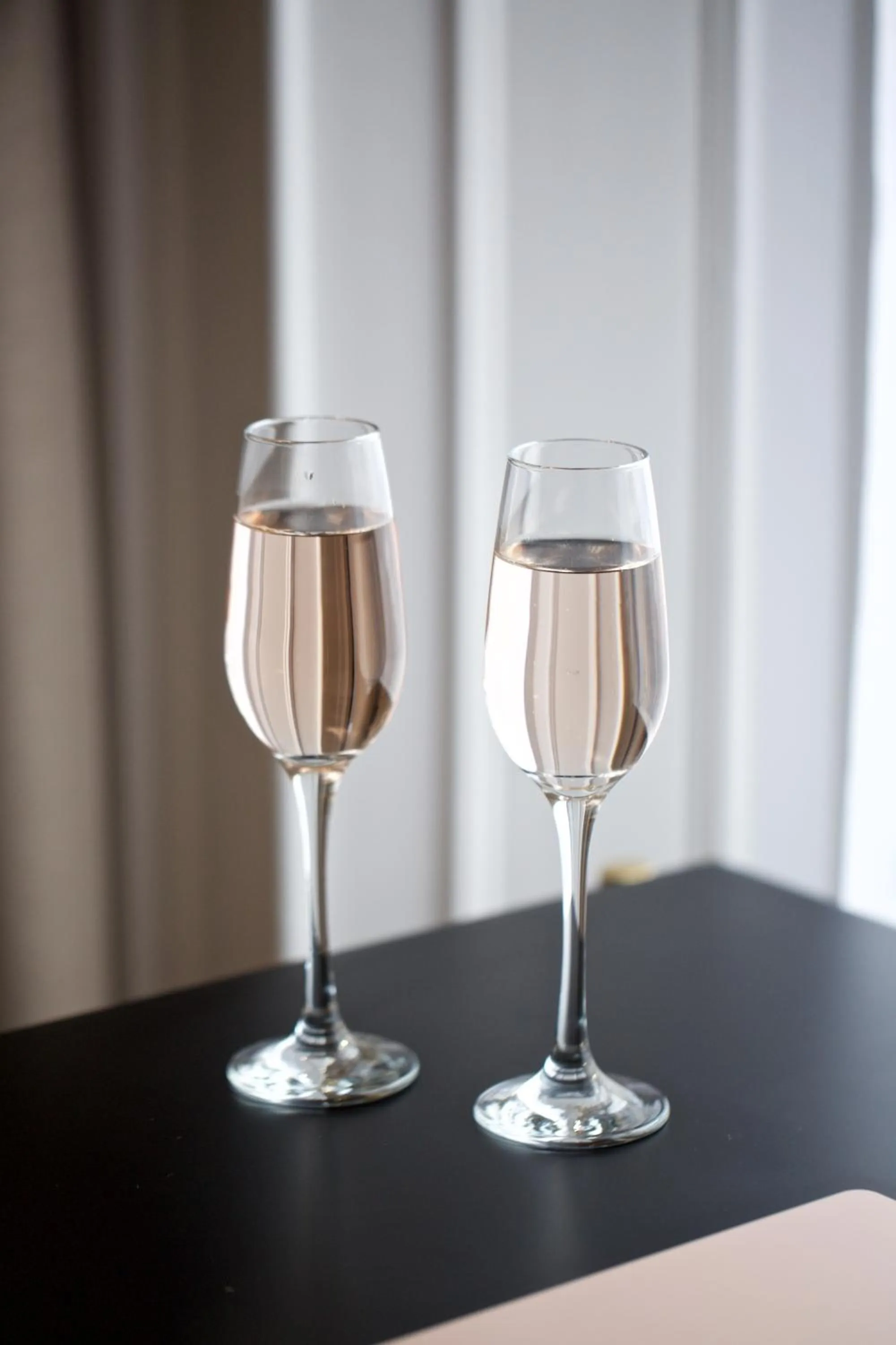 Food and drinks in Avari Apartments - Winchester Collection