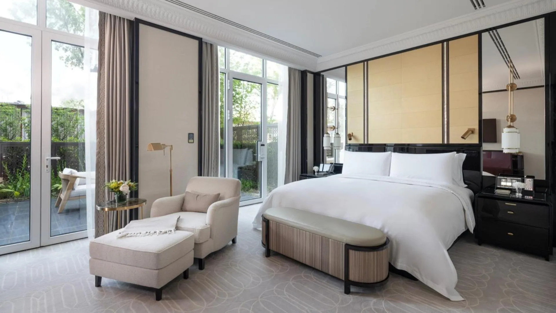 Bedroom, Bed in The Peninsula Istanbul