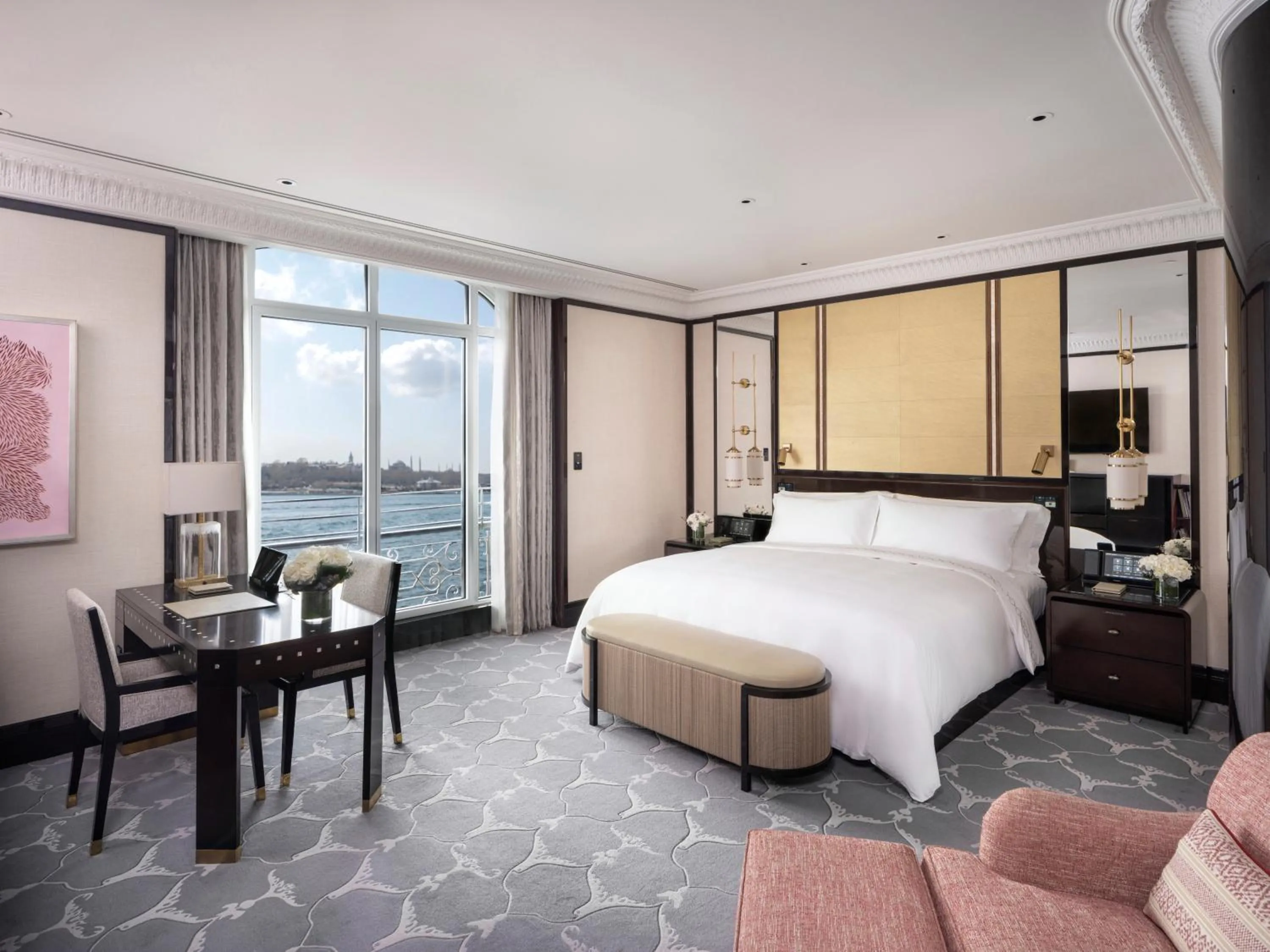 Bedroom, Bed in The Peninsula Istanbul