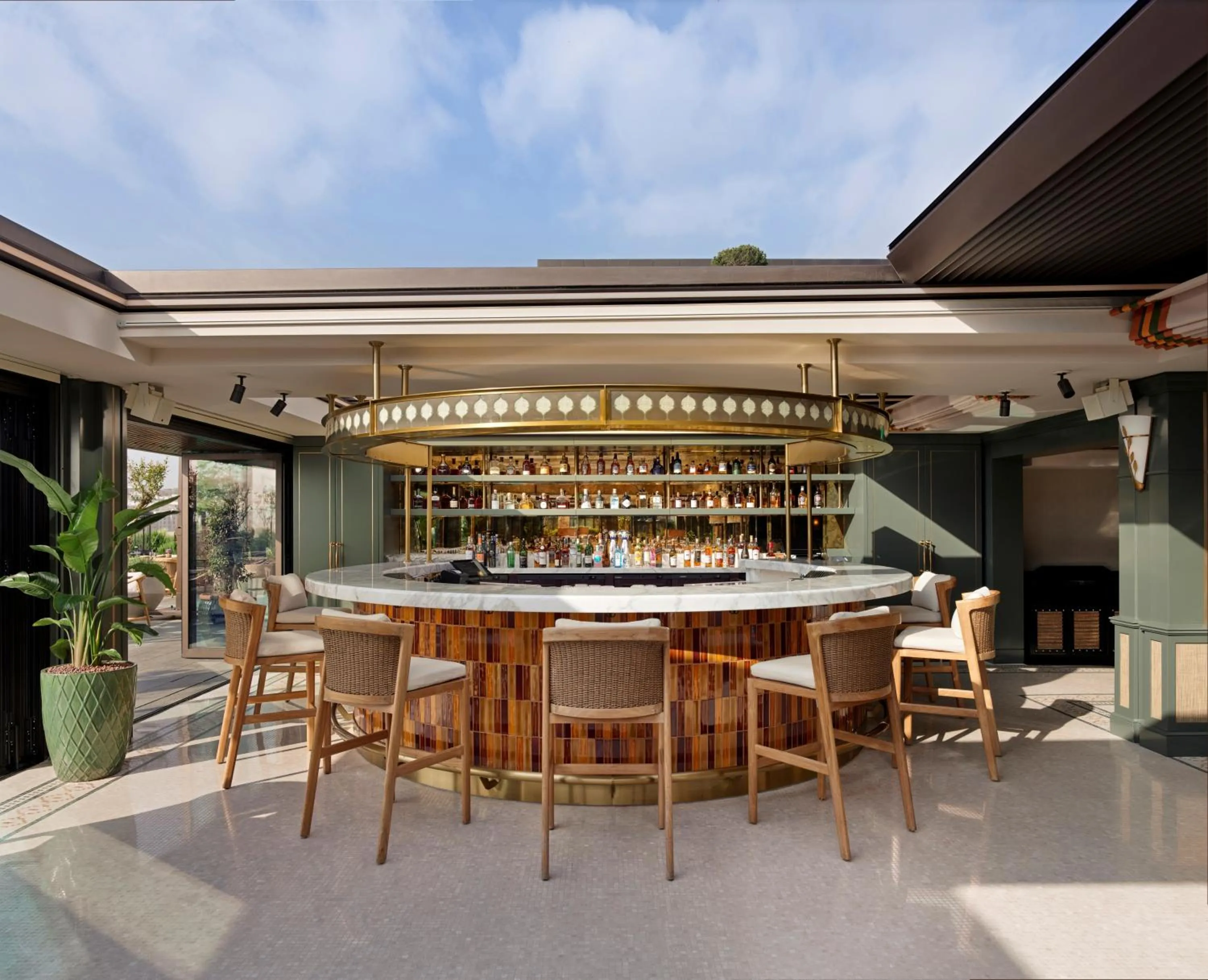 Restaurant/places to eat in The Peninsula Istanbul