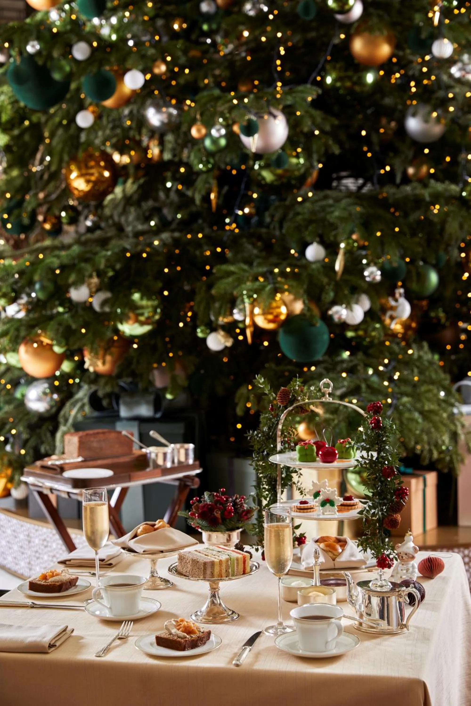 Restaurant/places to eat in The Peninsula Istanbul