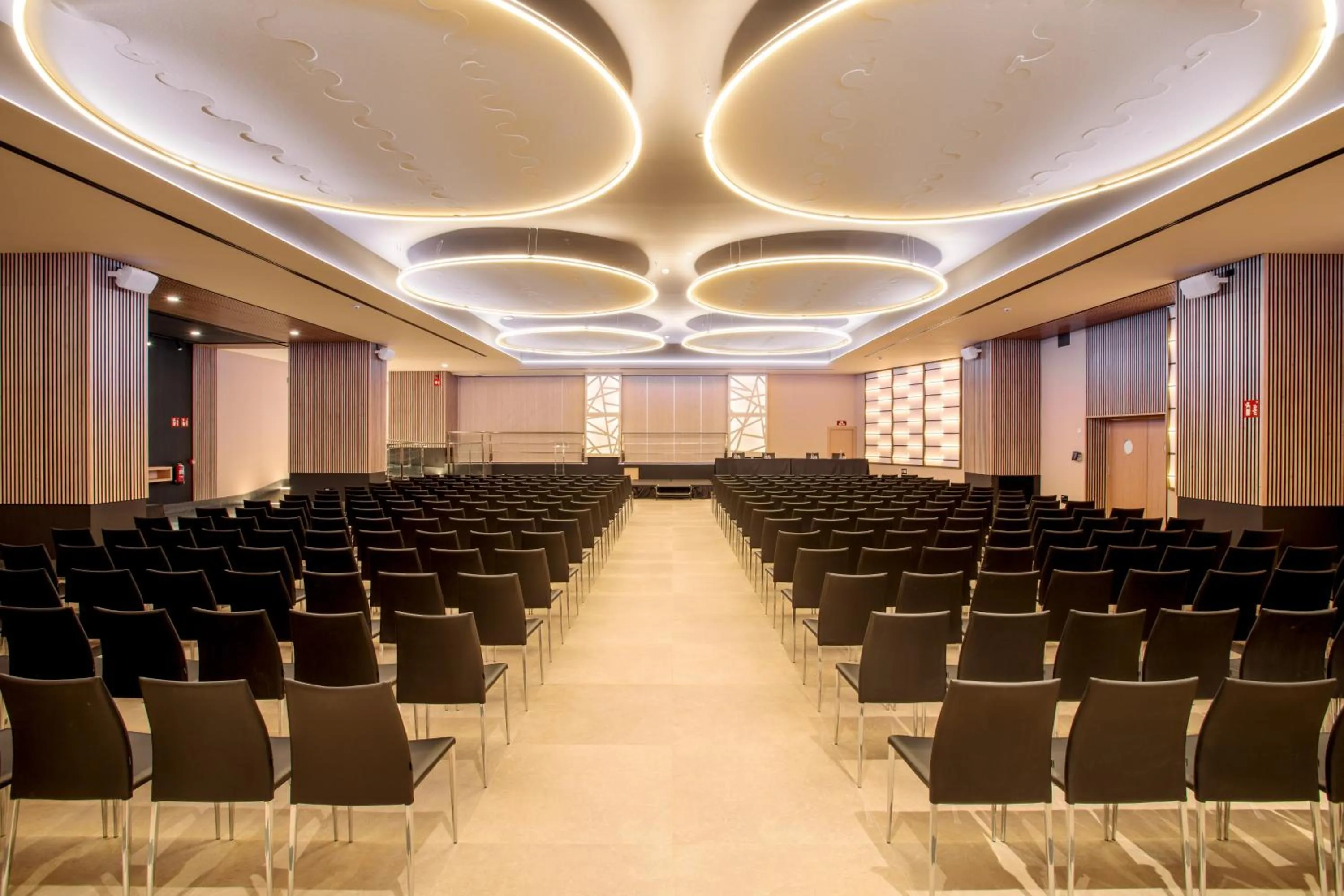 Living room in Melia Alicante