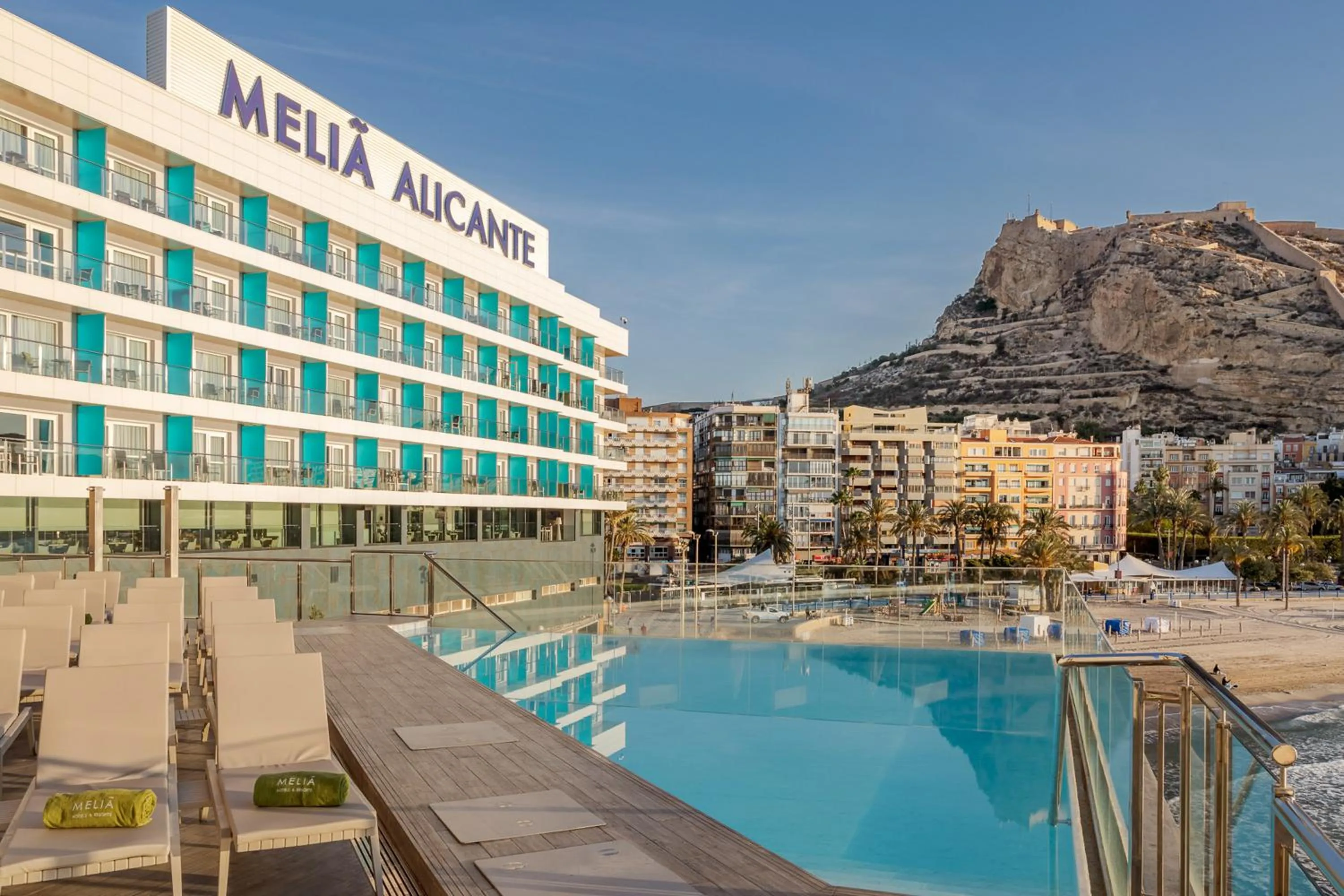 Property building in Melia Alicante
