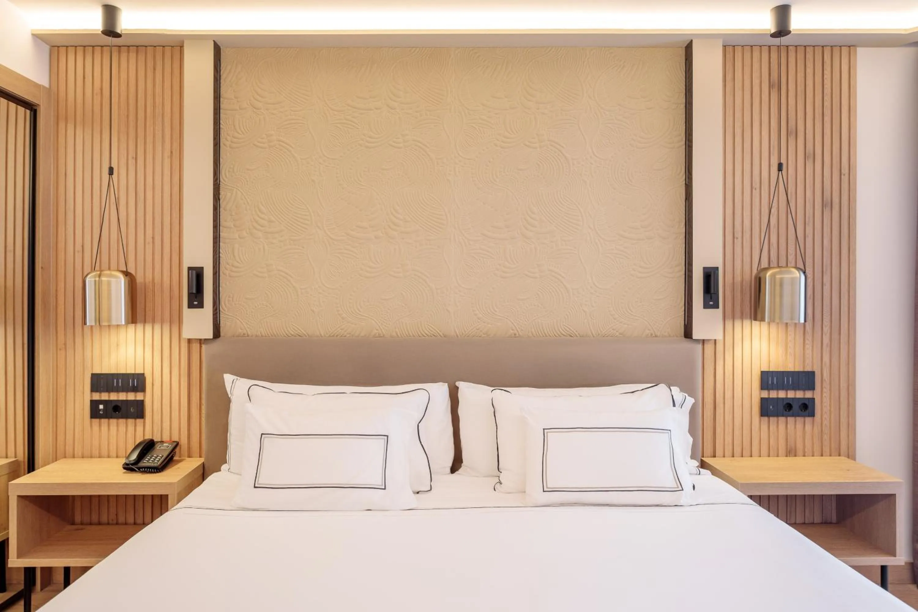 Bed in Melia Alicante