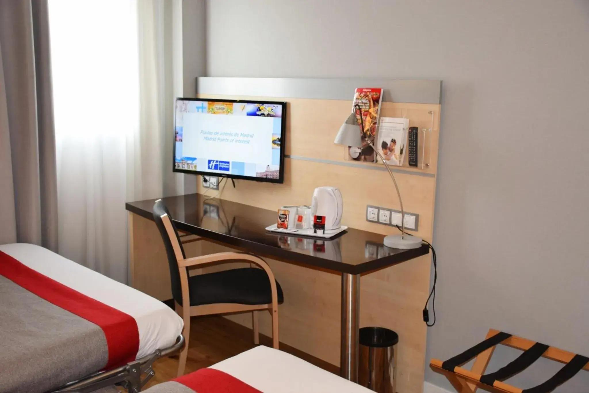 Standard Room in Hotel Holiday Inn Express Madrid-Rivas by IHG Standard Room in Hotel Holiday Inn Express Madrid-Rivas by IHG