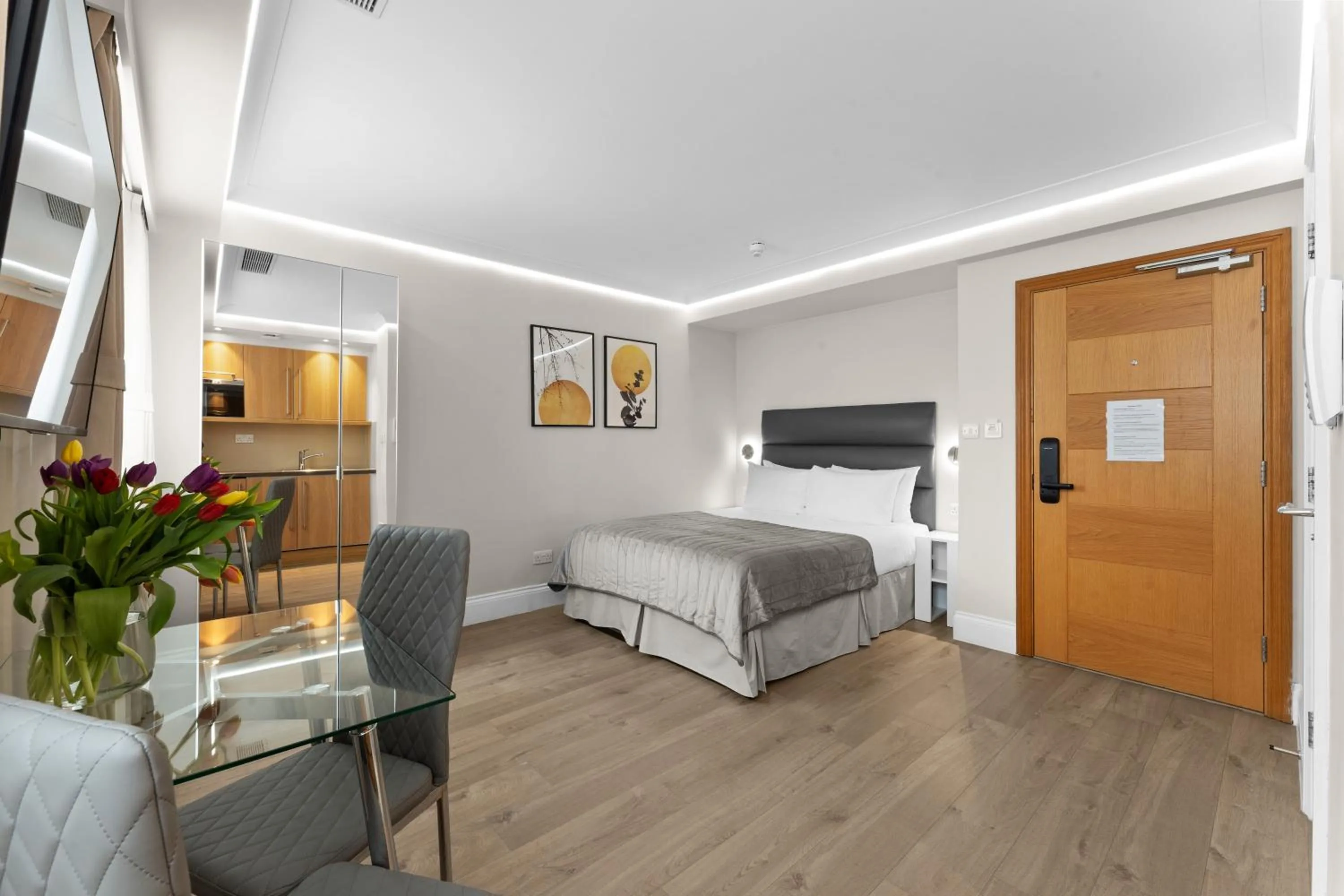 Bed in Cleveland Residences Russell Square