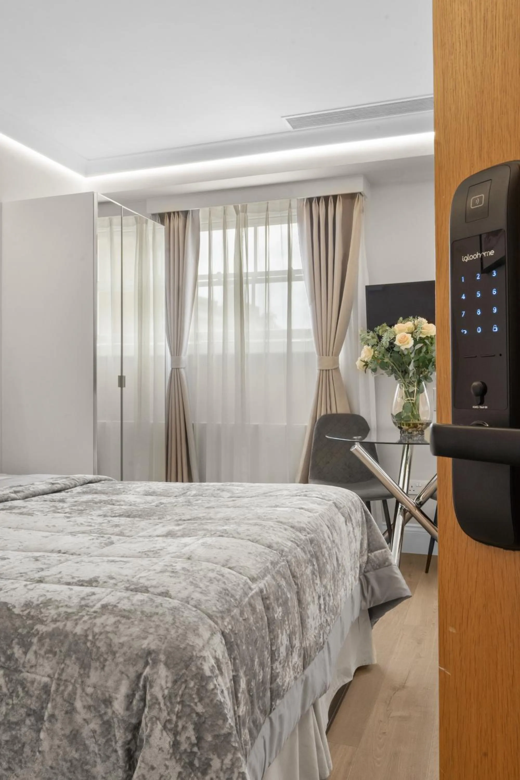 Bed in Cleveland Residences Russell Square