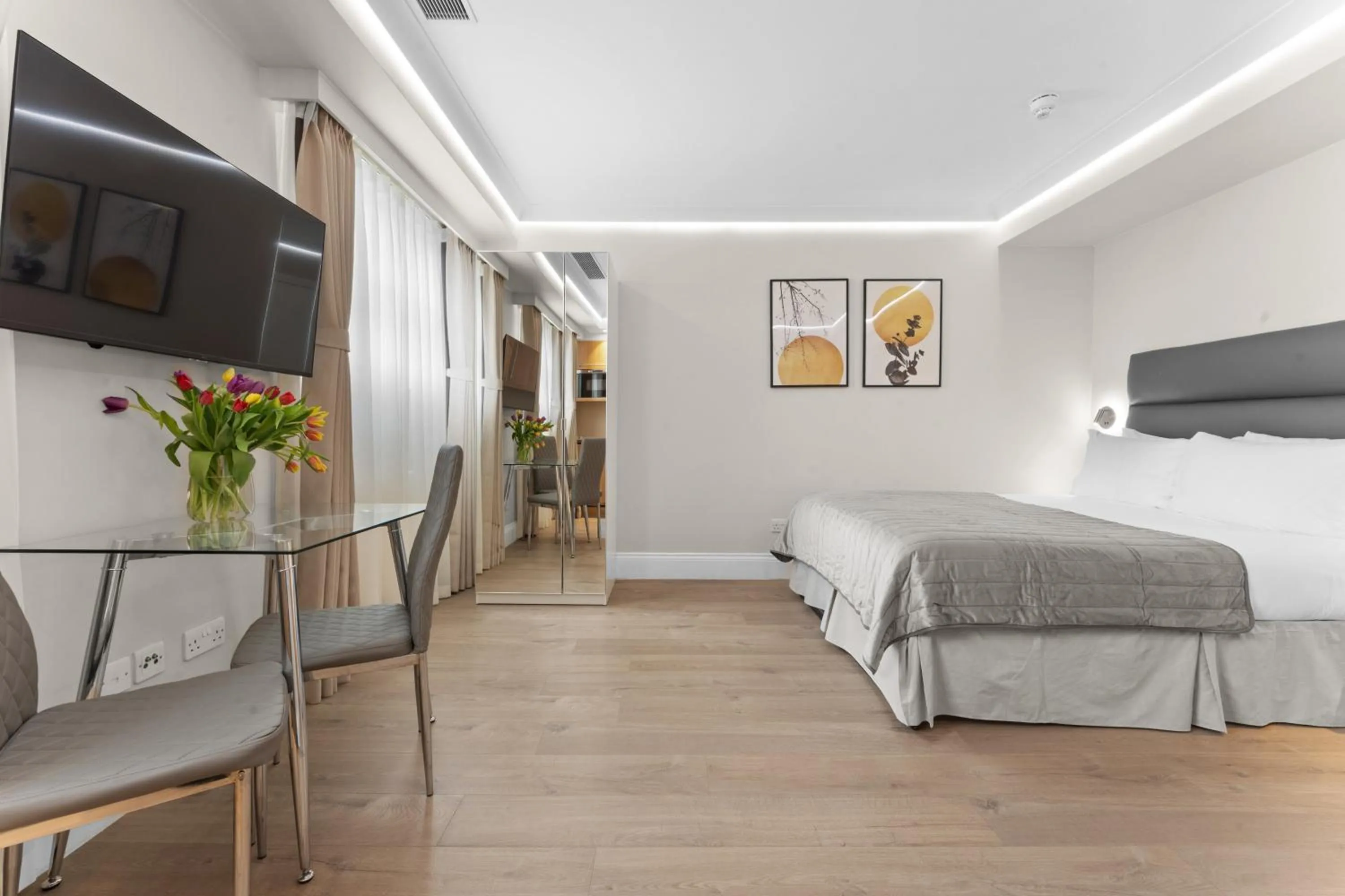 Bed in Cleveland Residences Russell Square