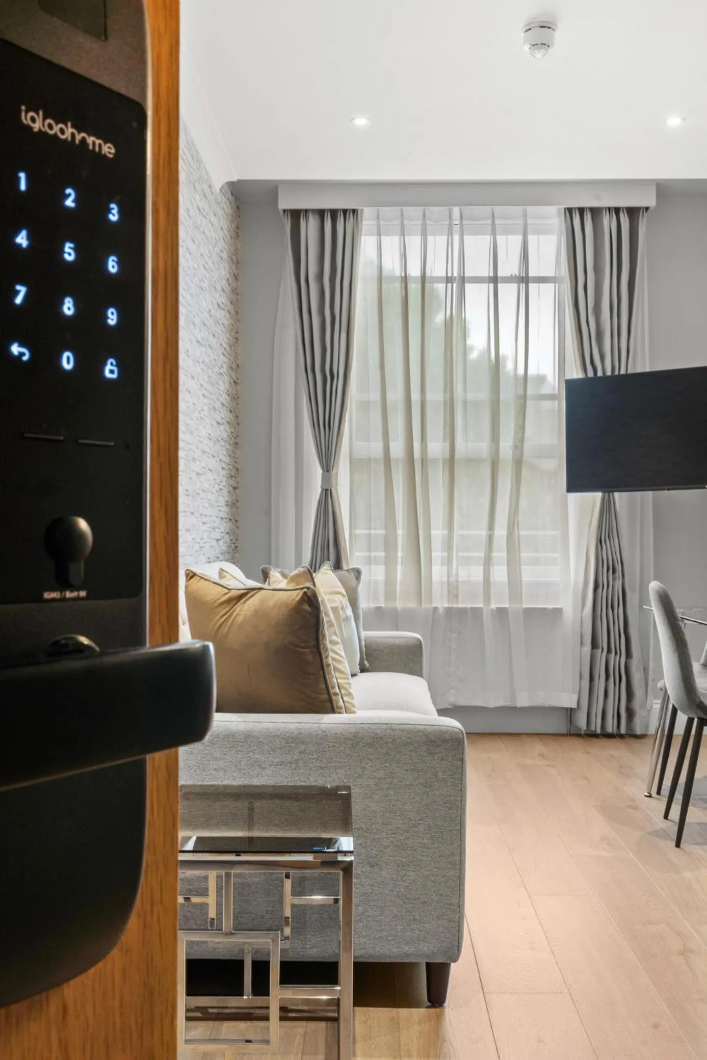 TV and multimedia in Cleveland Residences Russell Square