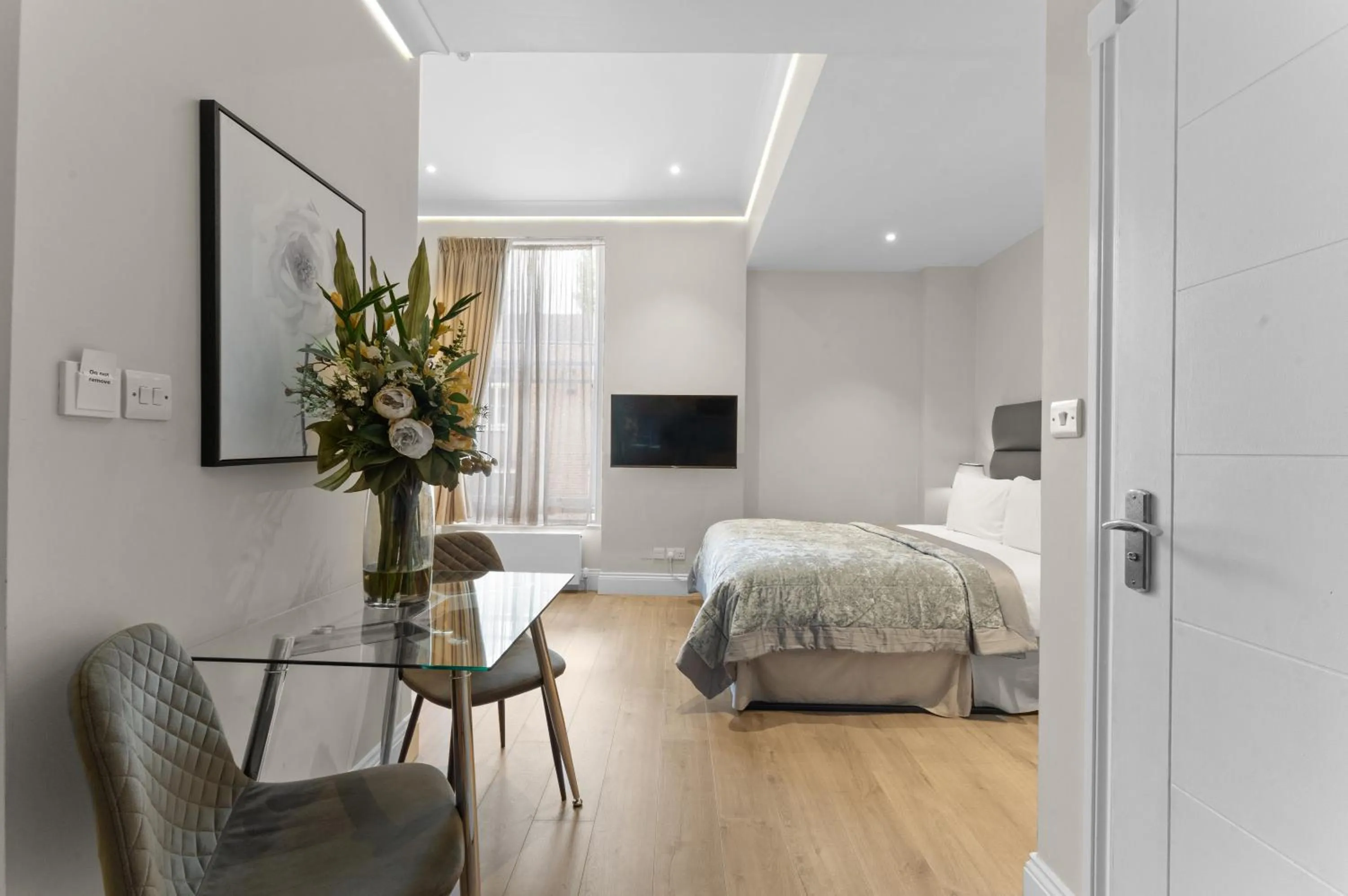 Bed in Cleveland Residences Russell Square