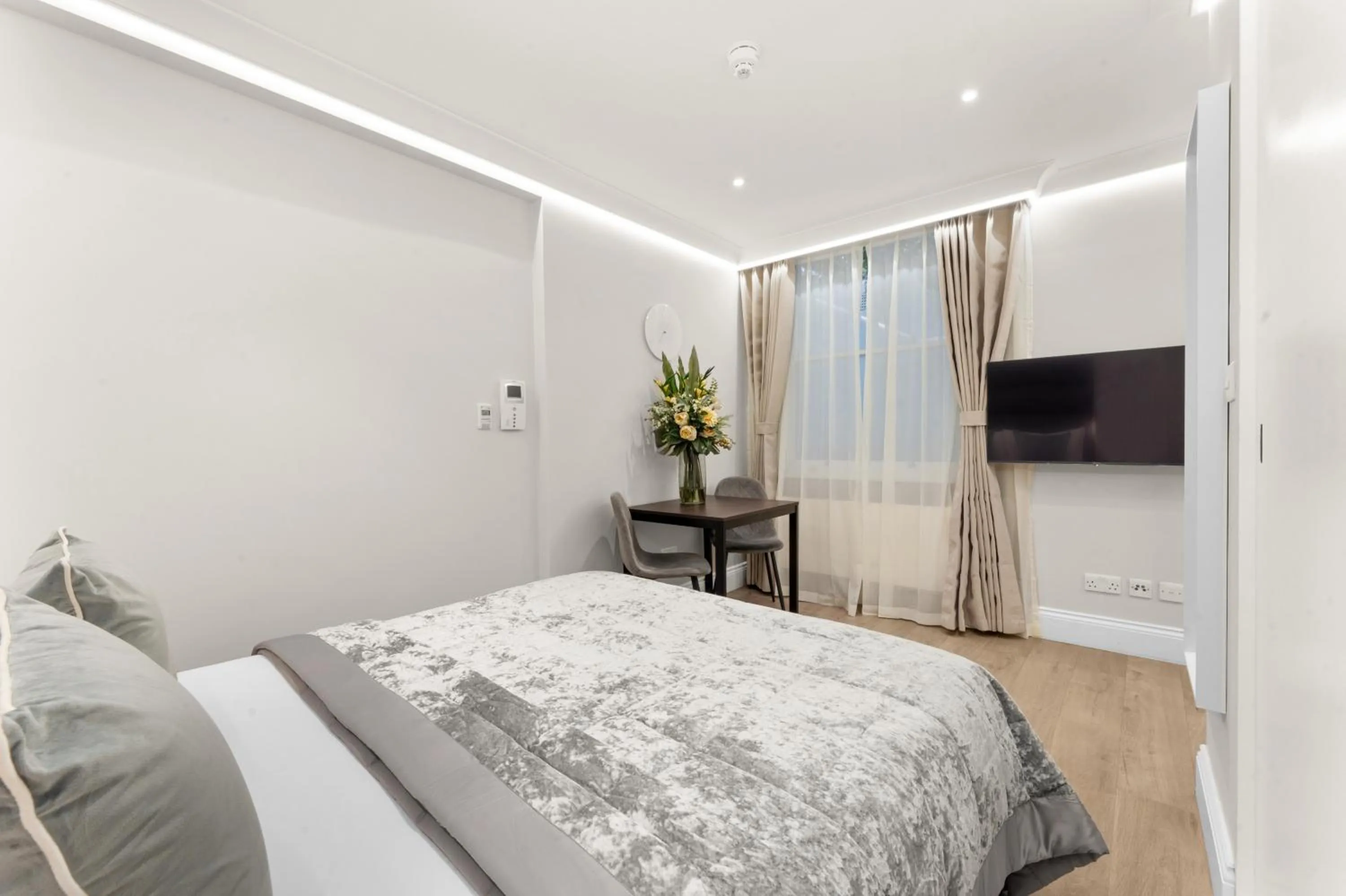 Bed in Cleveland Residences Russell Square