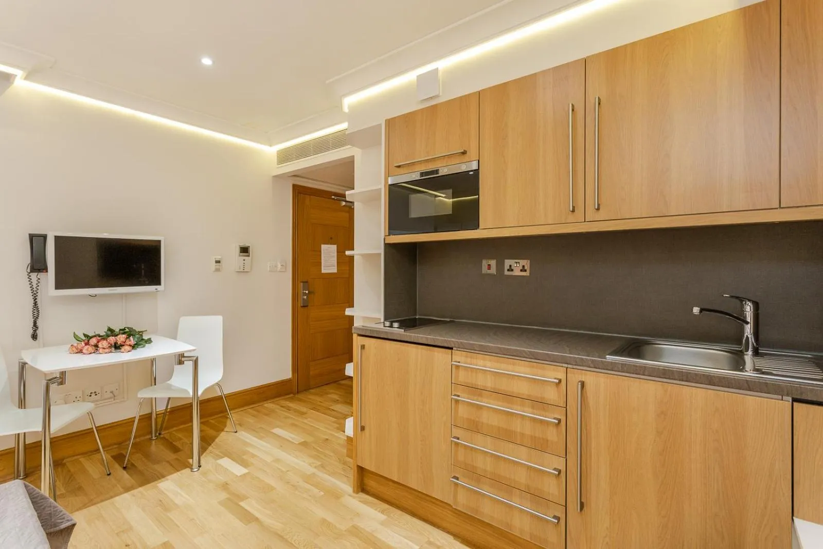 Property building in Cleveland Residences Russell Square