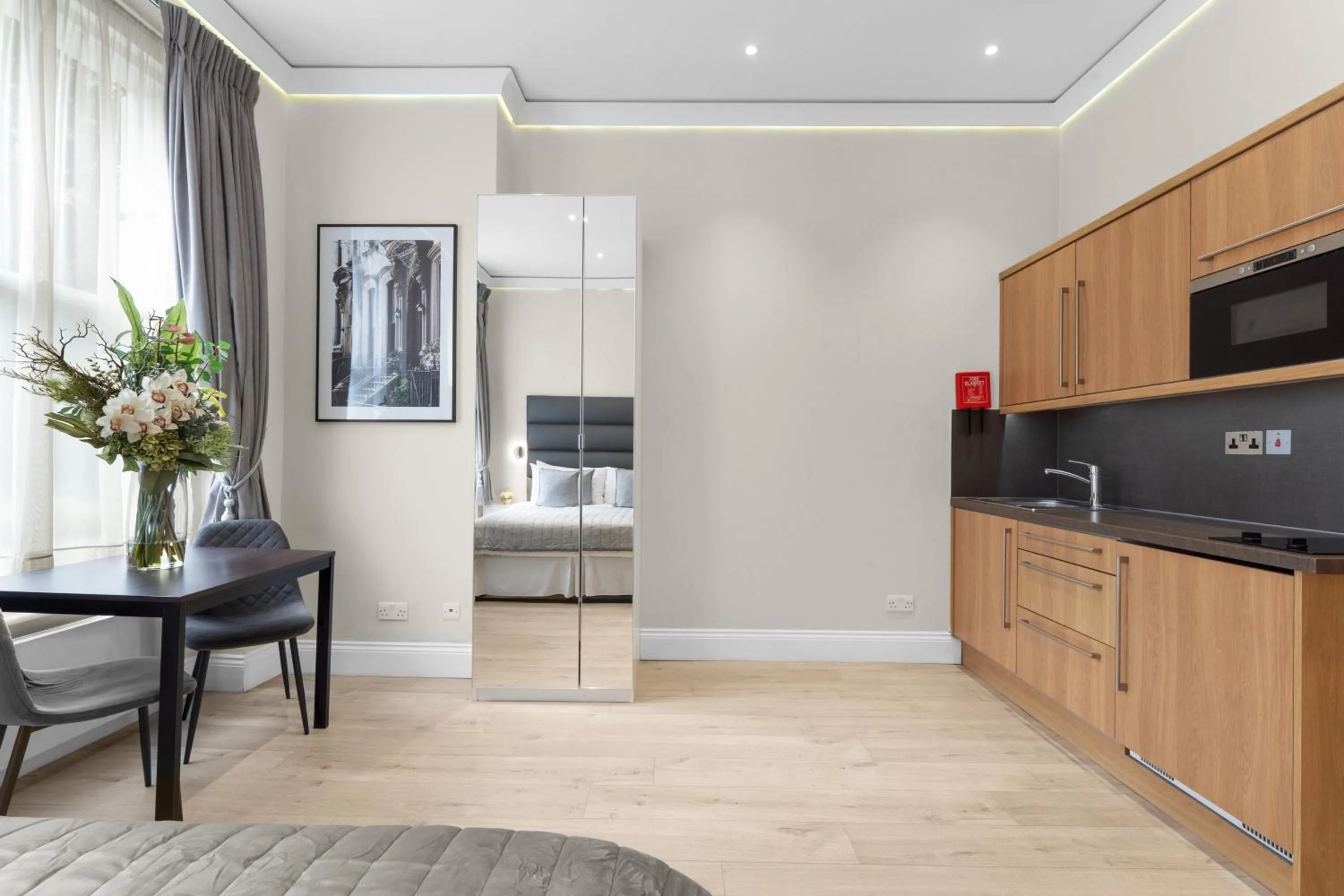 Kitchen or kitchenette in Cleveland Residences Russell Square