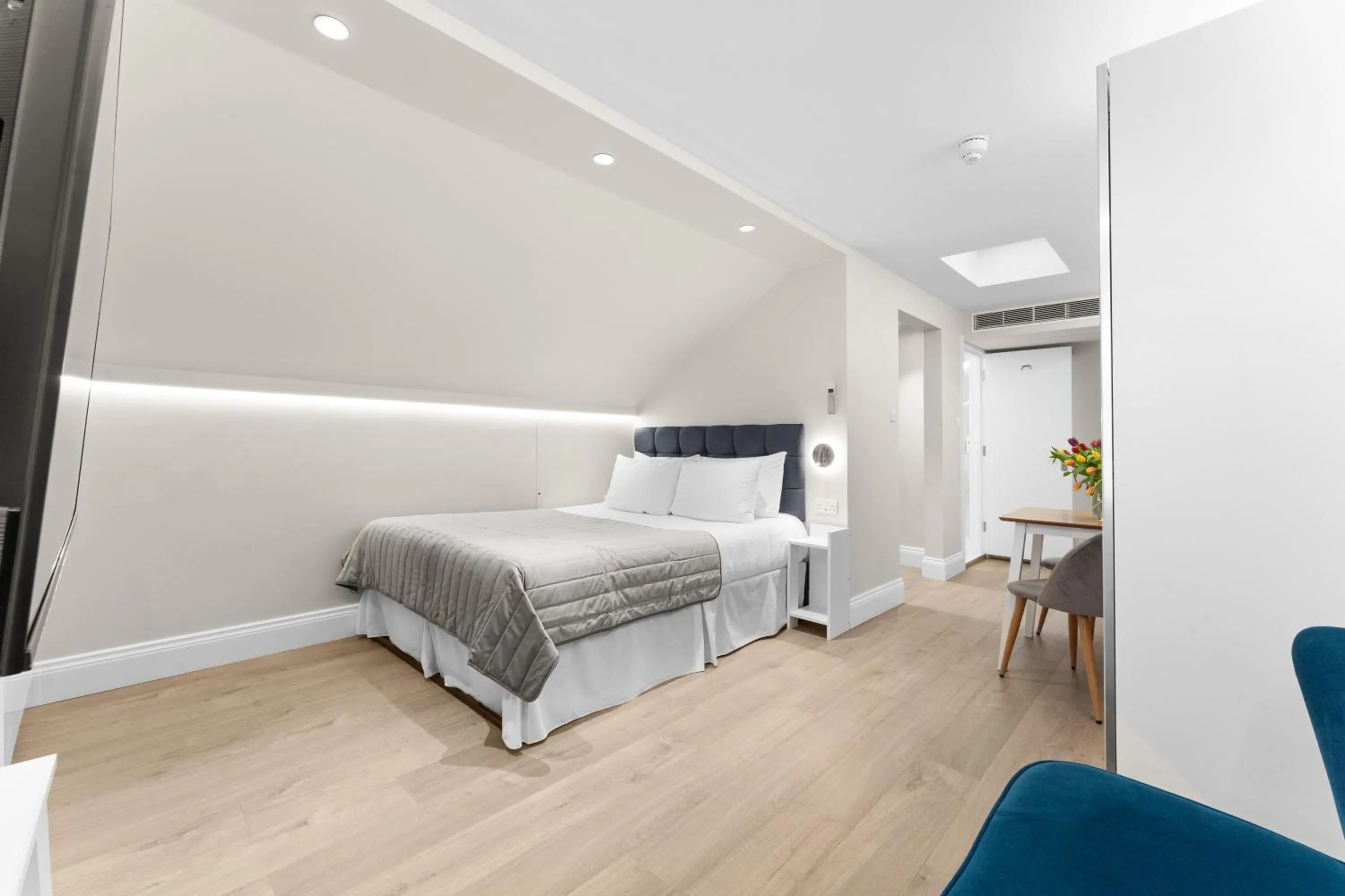 Bed in Cleveland Residences Russell Square