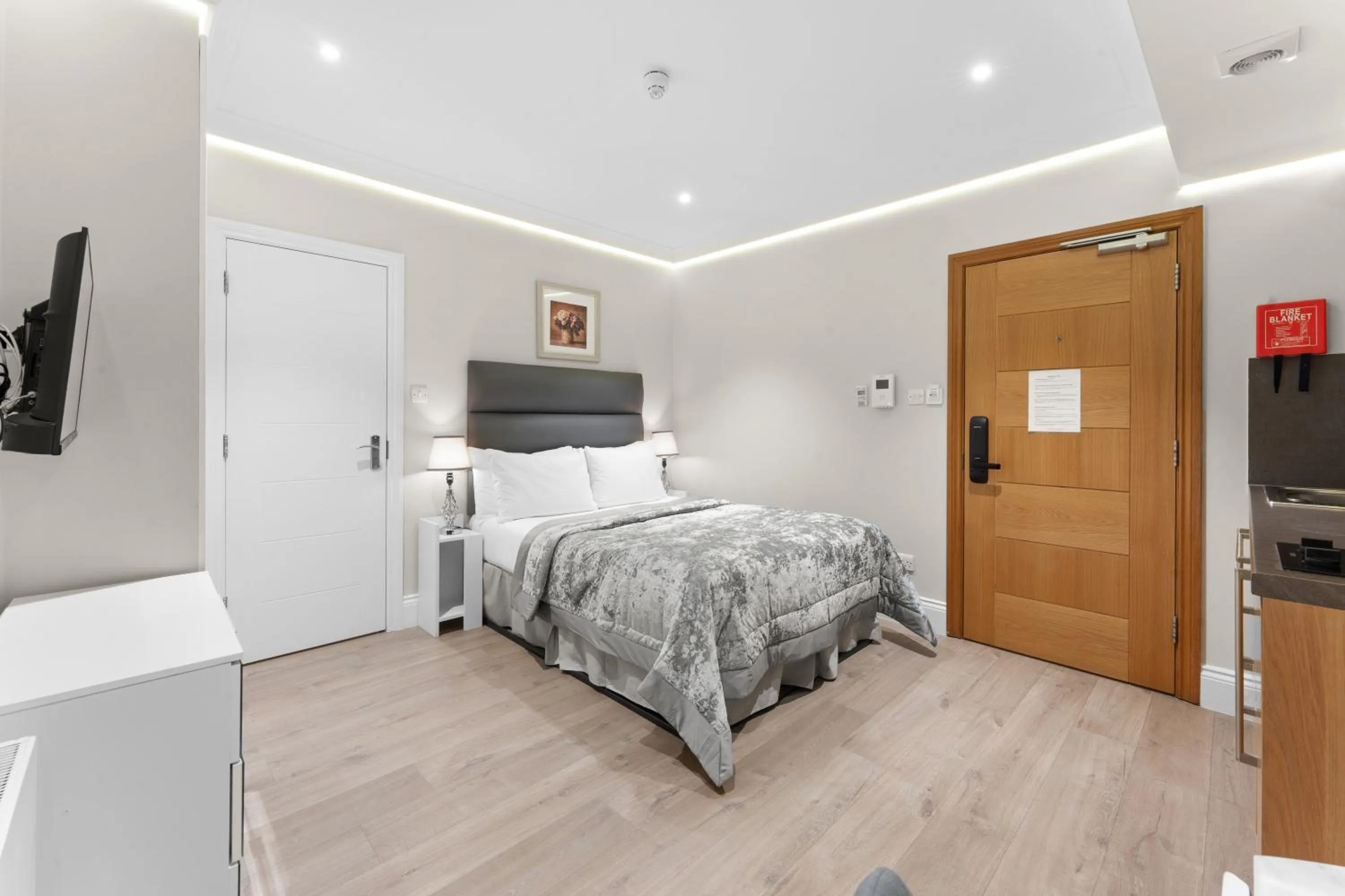 Bed in Cleveland Residences Russell Square