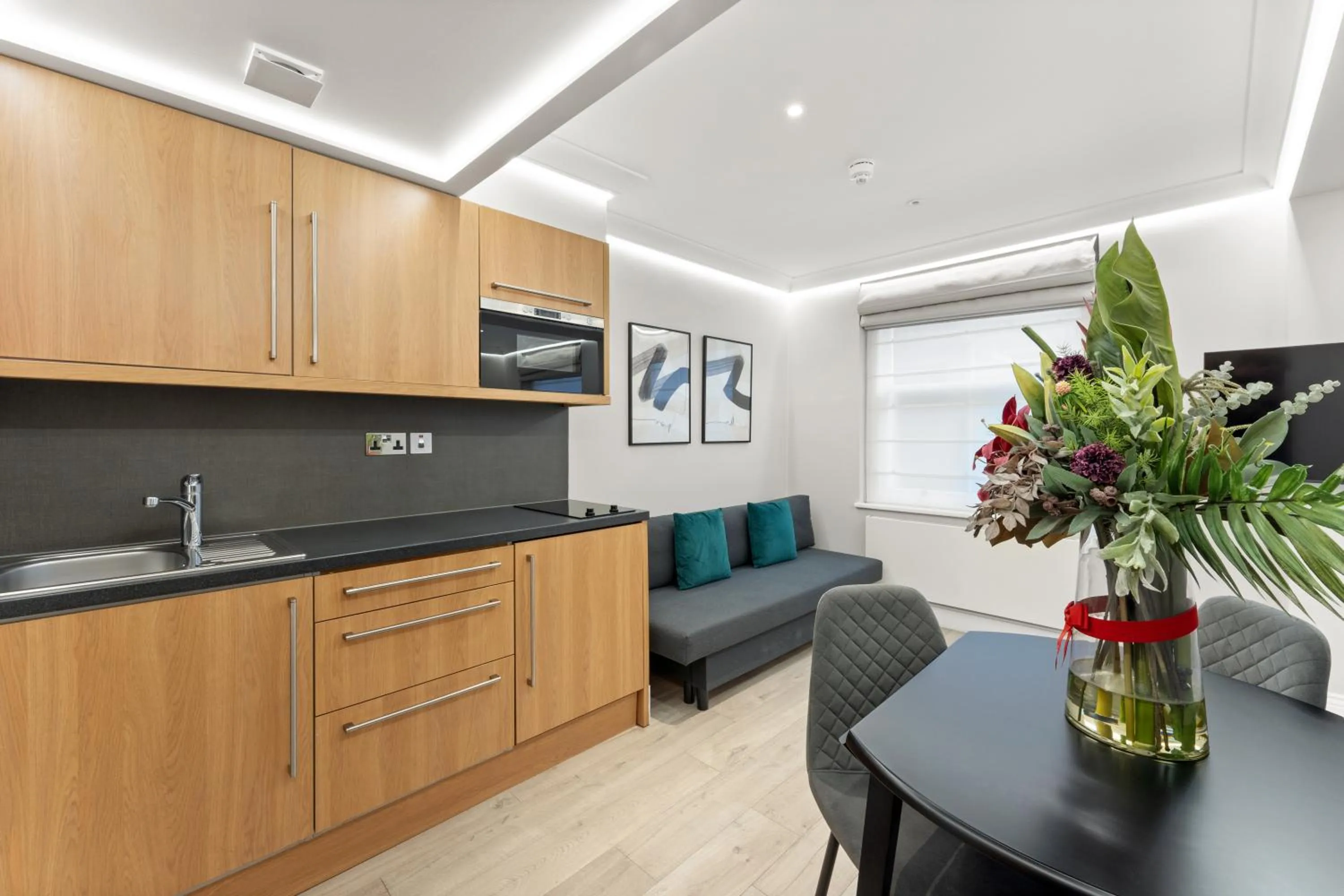 Kitchen or kitchenette in Cleveland Residences Russell Square