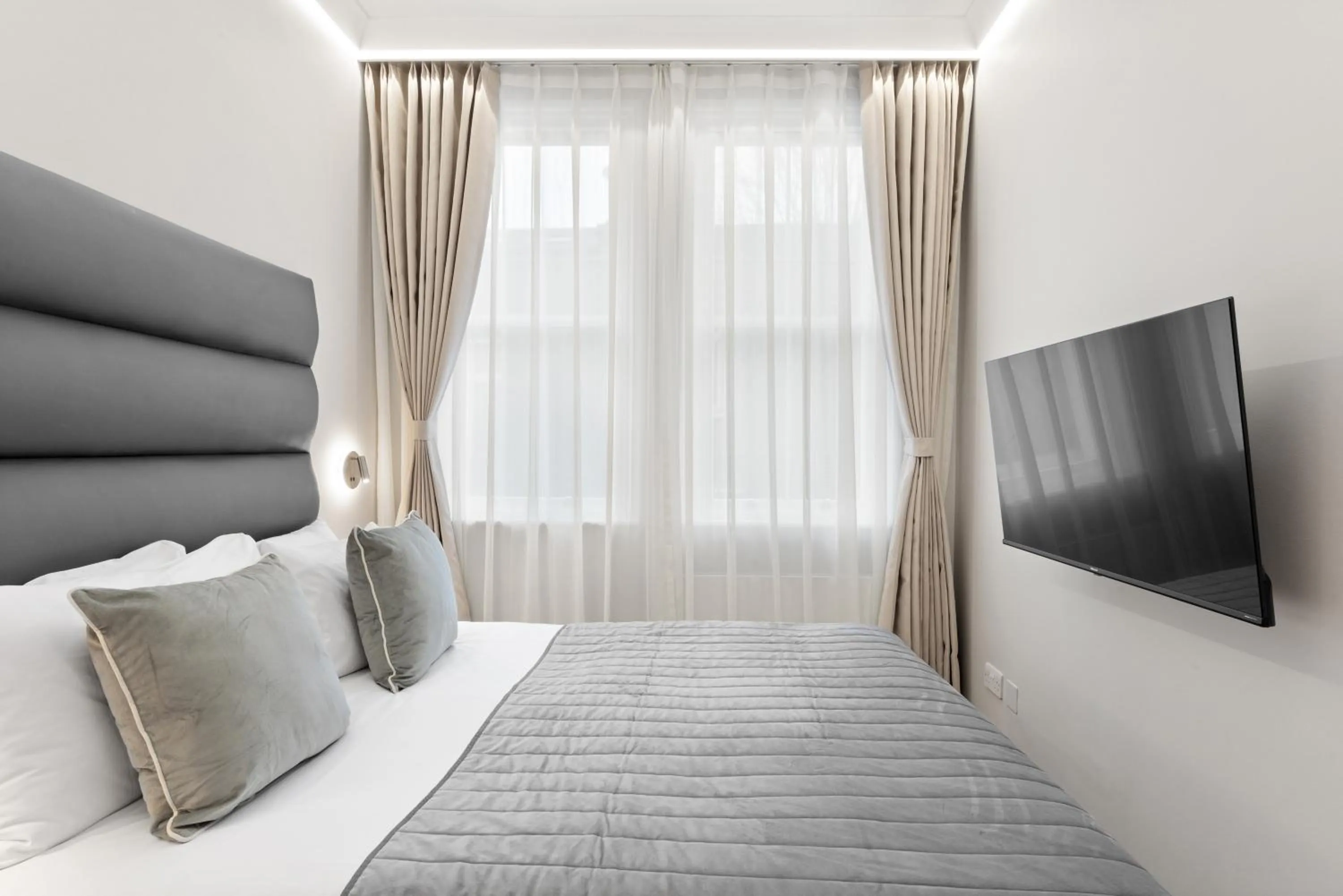 Bed in Cleveland Residences Russell Square