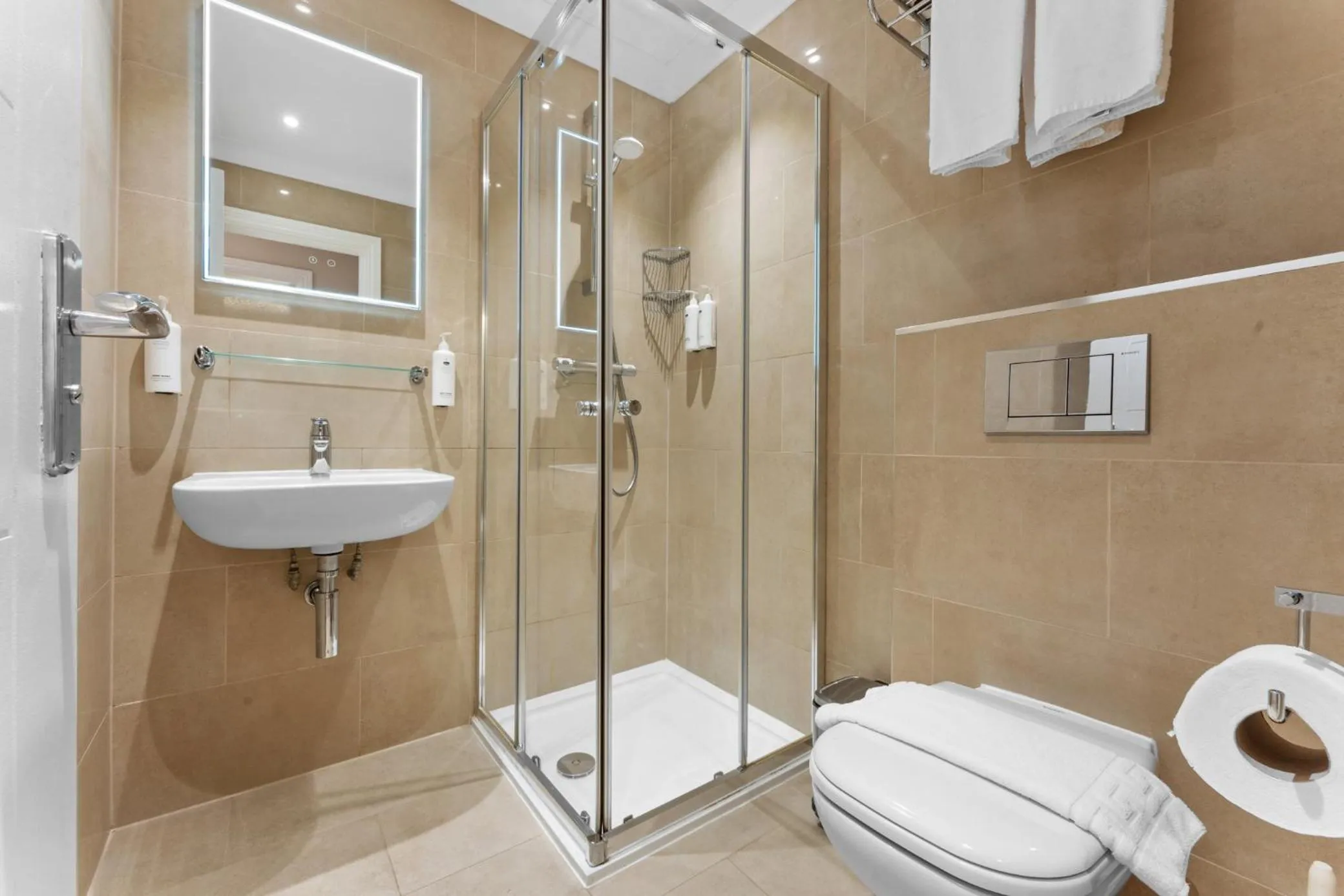 Shower in Cleveland Residences Russell Square