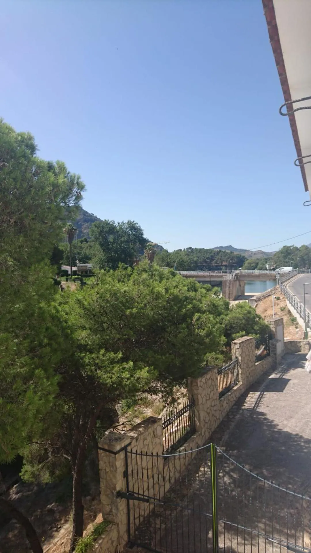 Lake view in La Posada del Conde