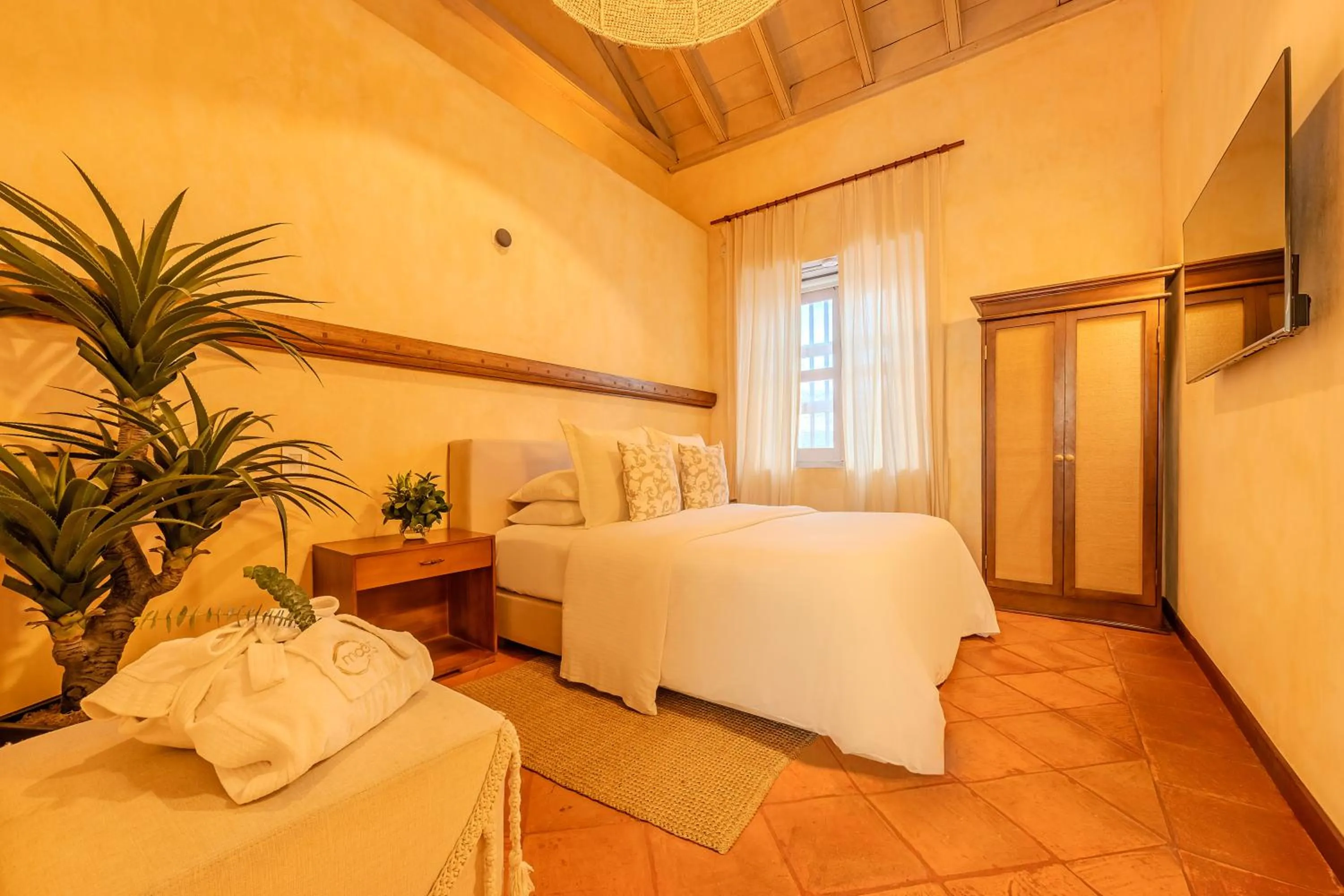 Photo of the whole room, Bed in Moet Cartagena Hotel Boutique Adutls Only