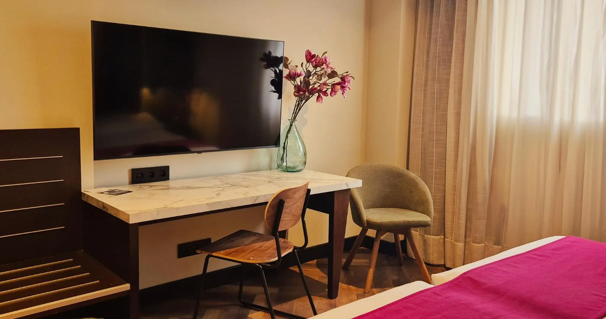 Bedroom, Bed in Vértice Sevilla Aljarafe