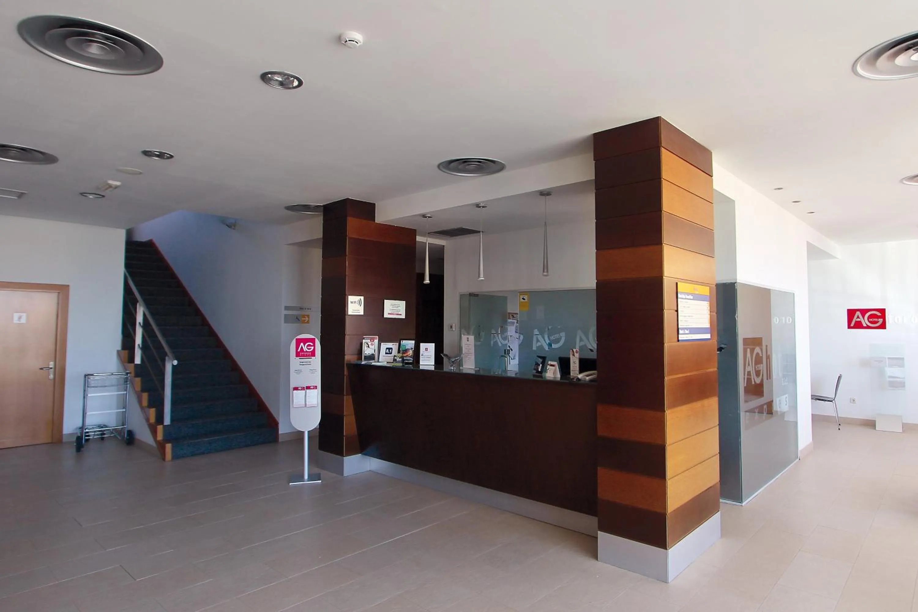 Lobby or reception in Hotel AG Express Elche