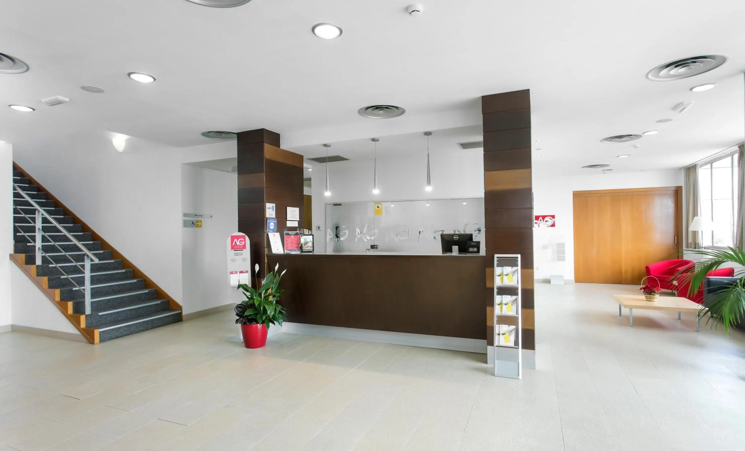 Lobby or reception in Hotel AG Express Elche