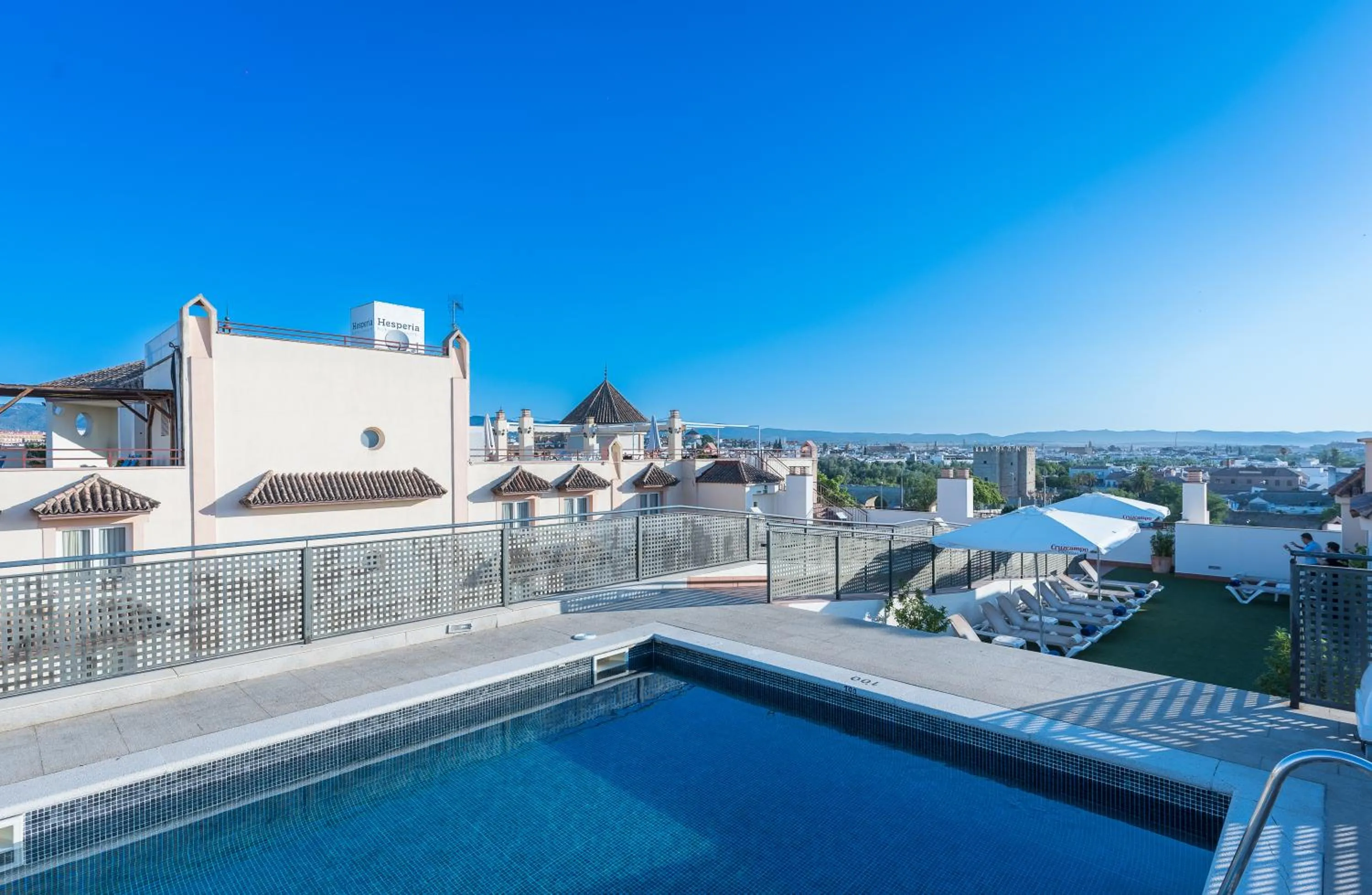 Property building in Hesperia Córdoba