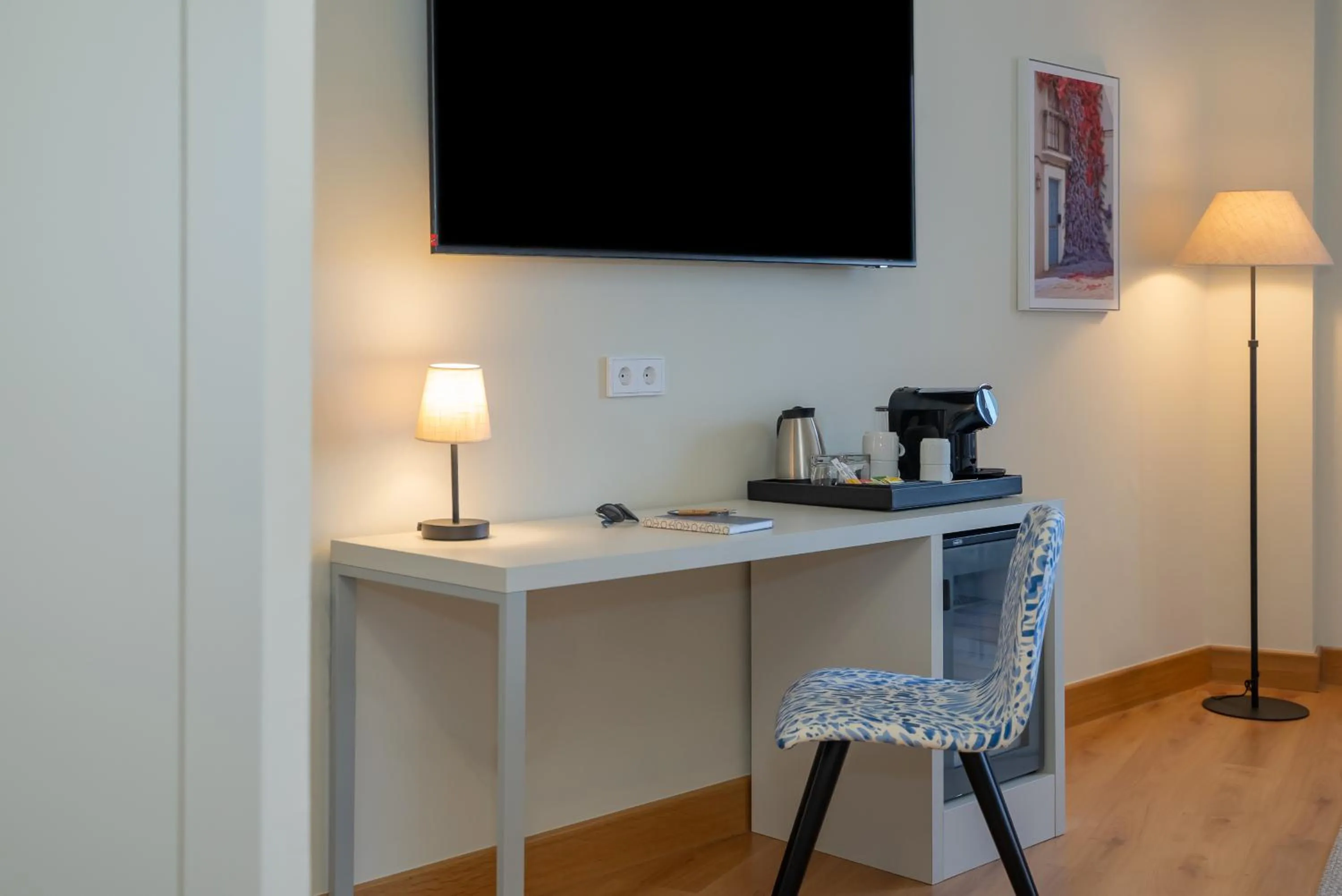 TV and multimedia in Hesperia Córdoba