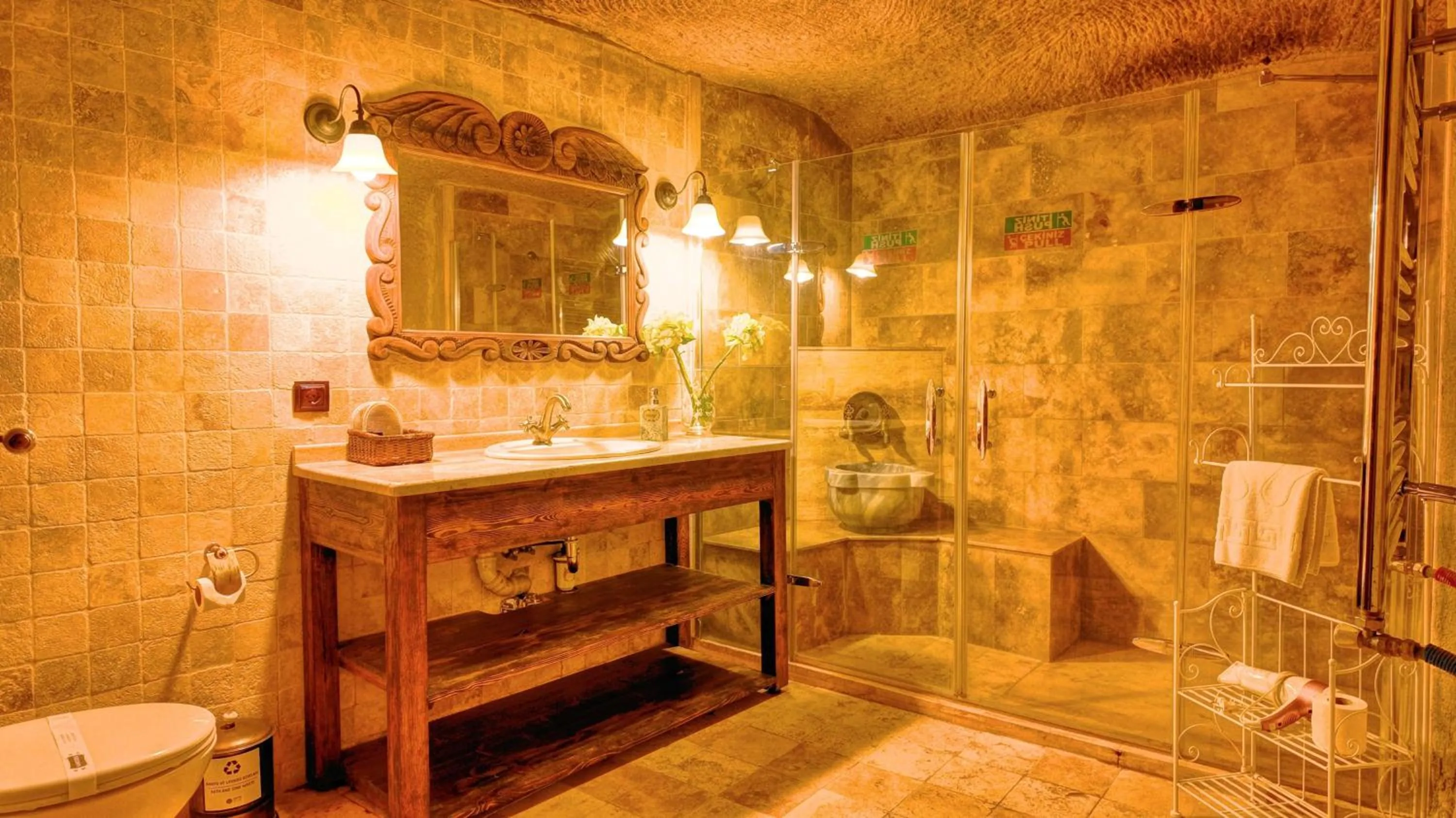 towels in Shiraz Cave Cappadocia