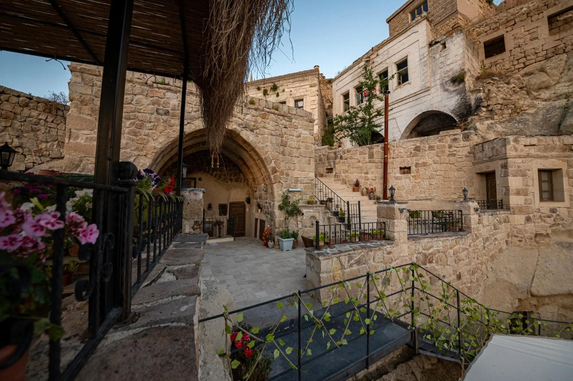 Property building in Shiraz Cave Cappadocia