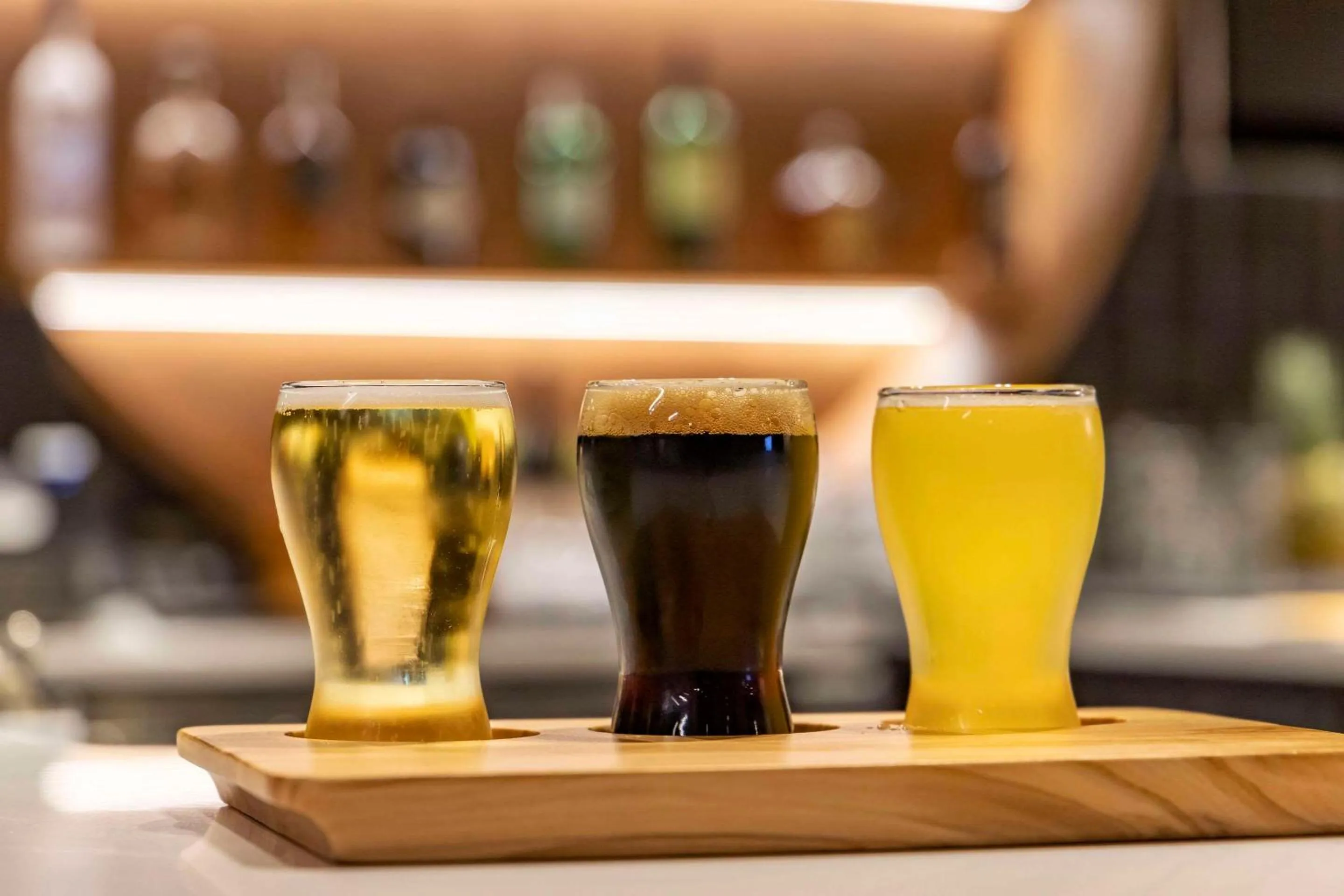 Restaurant/places to eat in Cambria Hotel Savannah Downtown Historic District