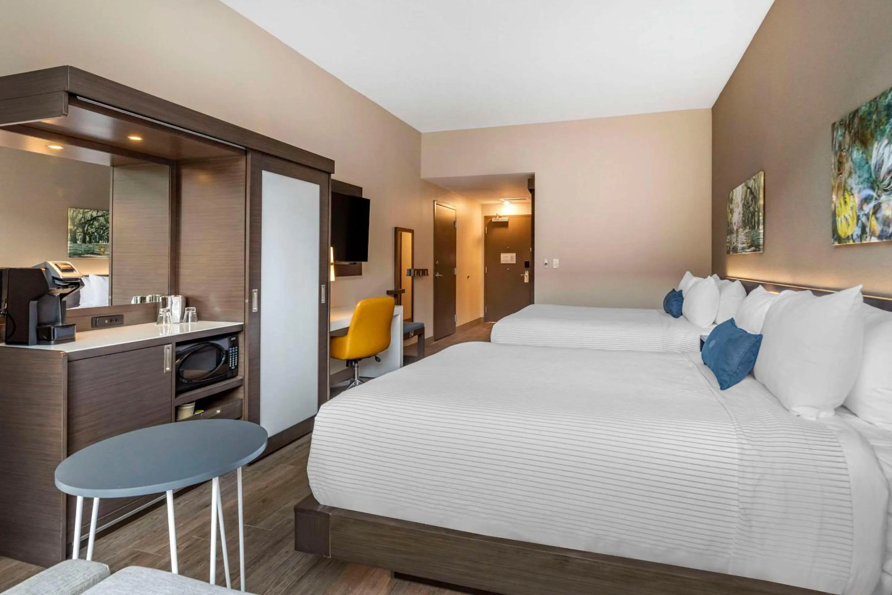 Bedroom, Bed in Cambria Hotel Savannah Downtown Historic District