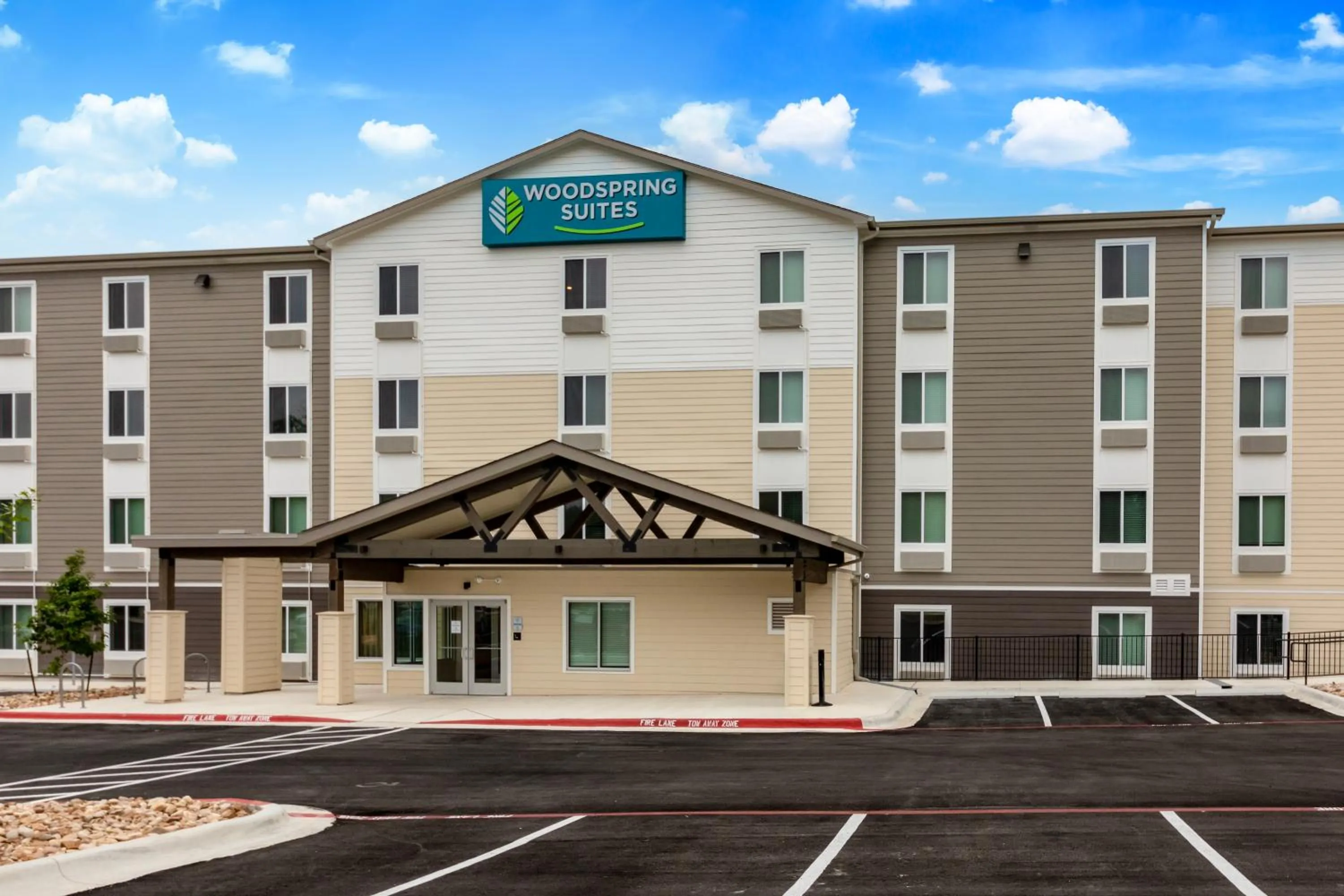 Day in WoodSpring Suites Austin Central