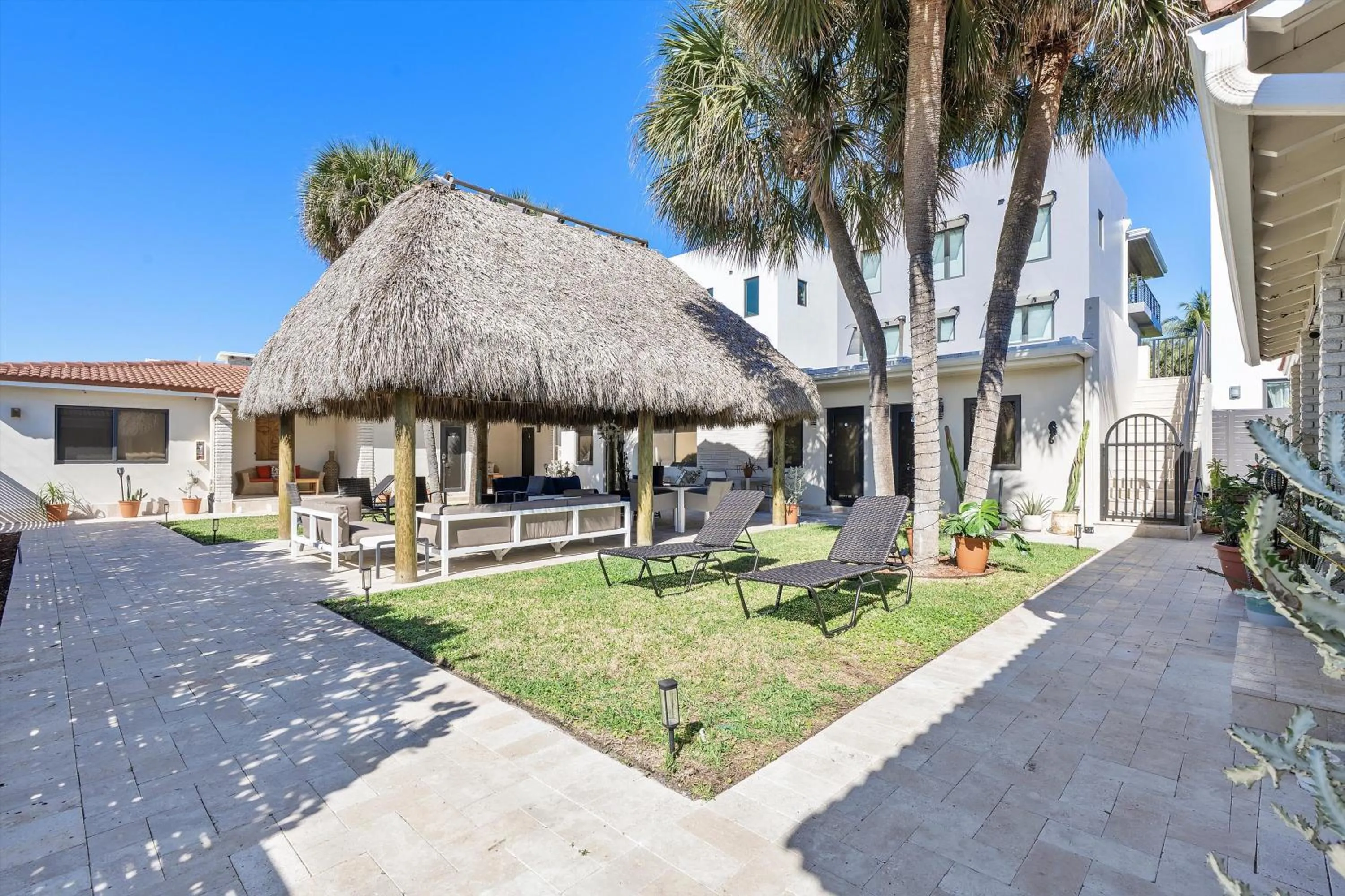 Area and facilities in Walnut By The Sea