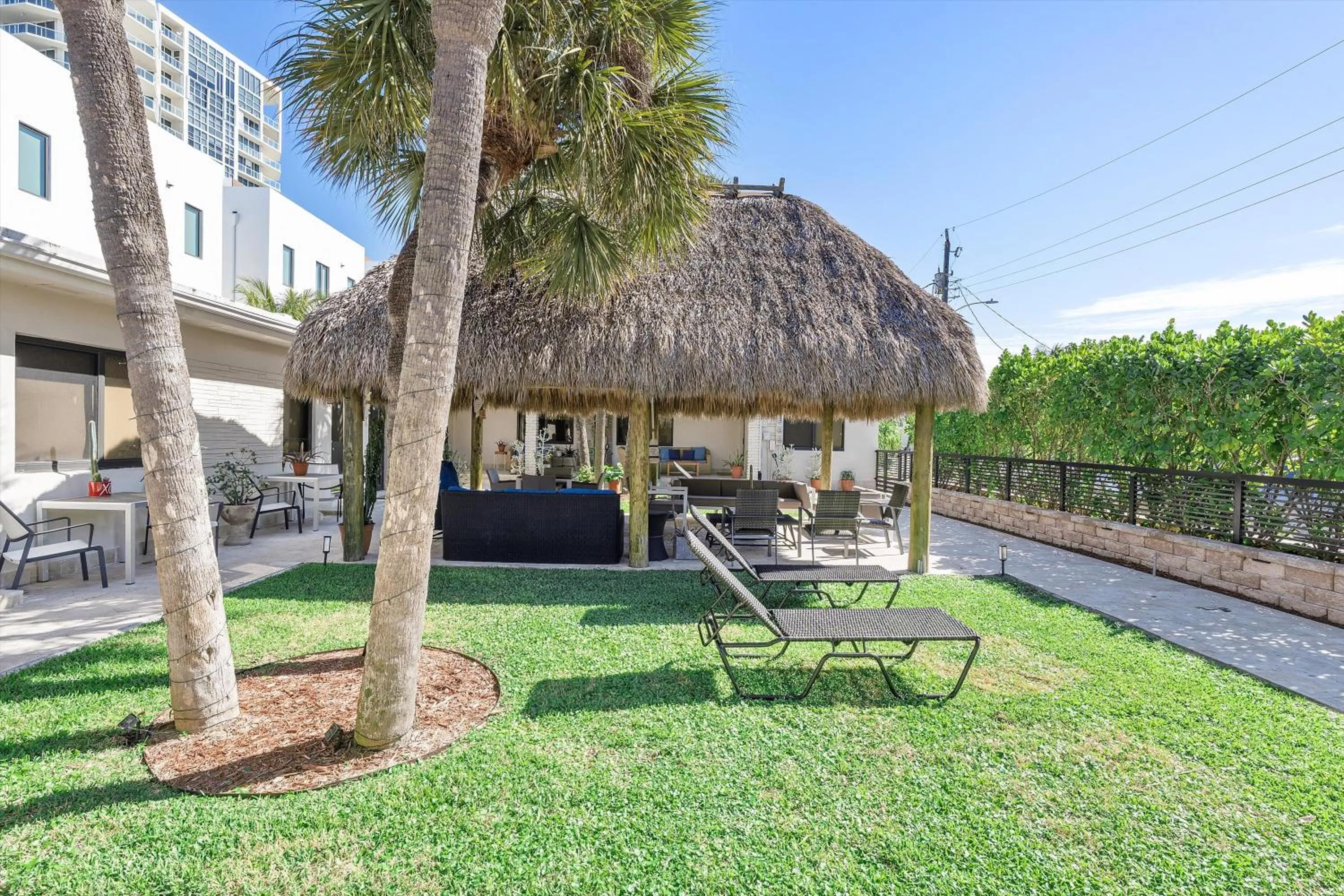 Garden in Walnut By The Sea