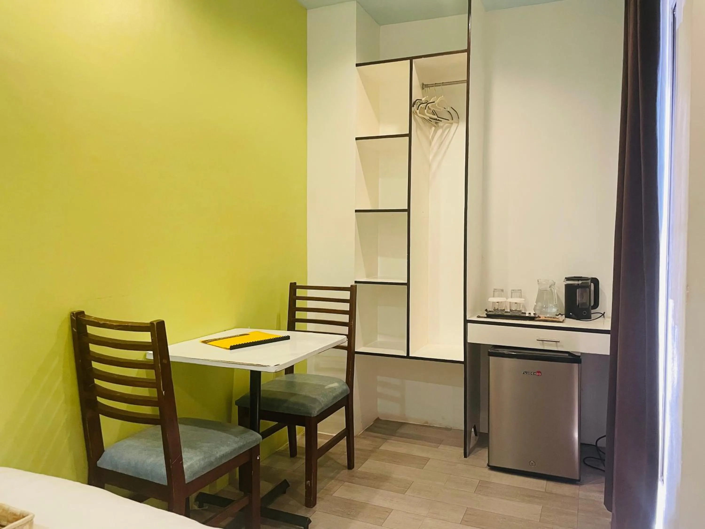 Seating area in Kayong's Inn