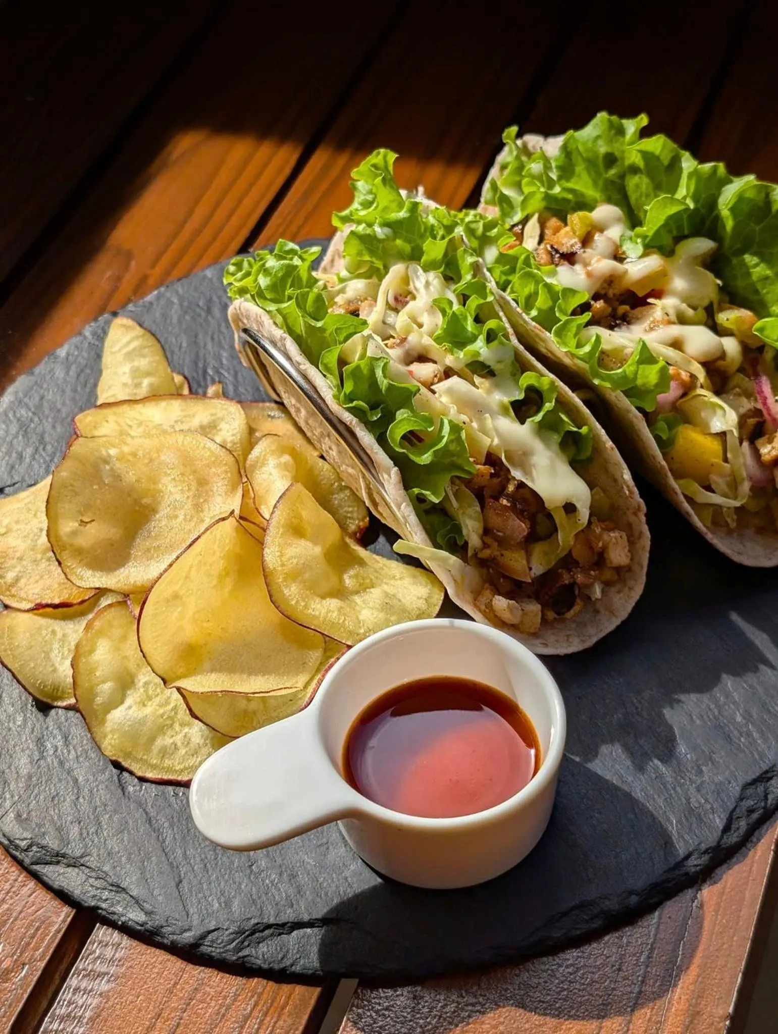 Restaurant/places to eat in Kayong's Inn