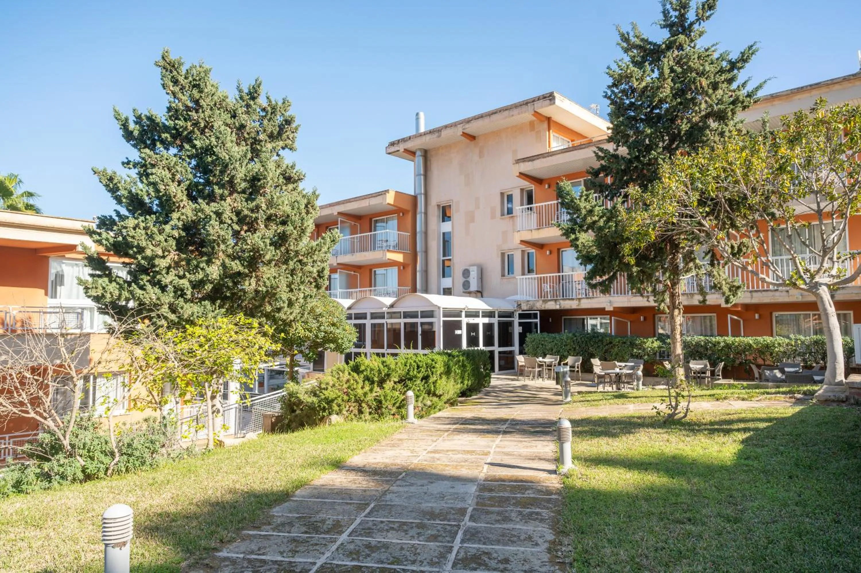 Swimming pool in Hesperia Mallorca
